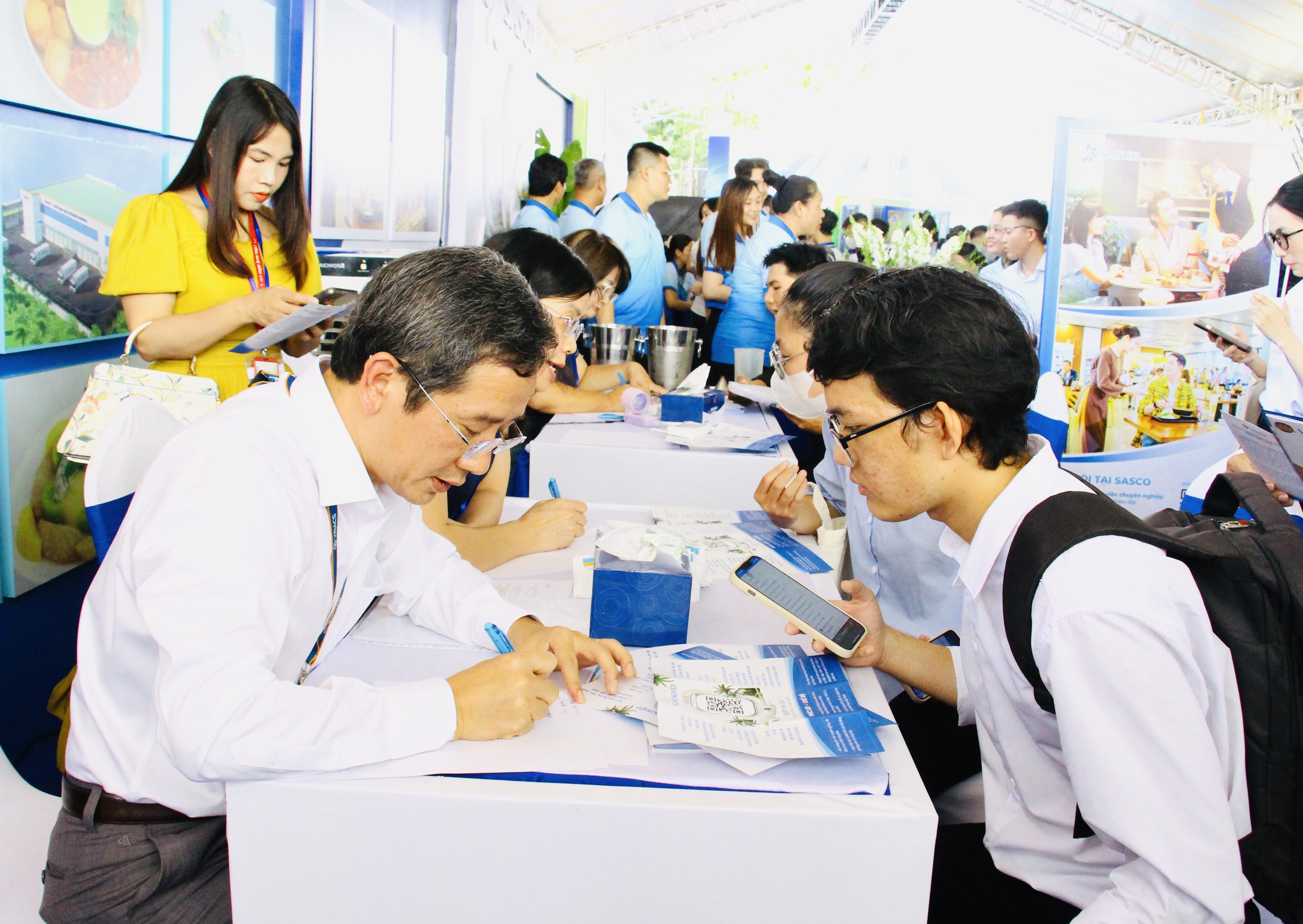 Hơn 10.000 ứng viên "săn vé" tìm cơ hội cất cánh sự nghiệp cùng siêu sân bay Long Thành- Ảnh 11. Hơn 10.000 ứng viên "săn vé" tìm cơ hội cất cánh sự nghiệp cùng siêu sân bay Long Thành- Ảnh 11.