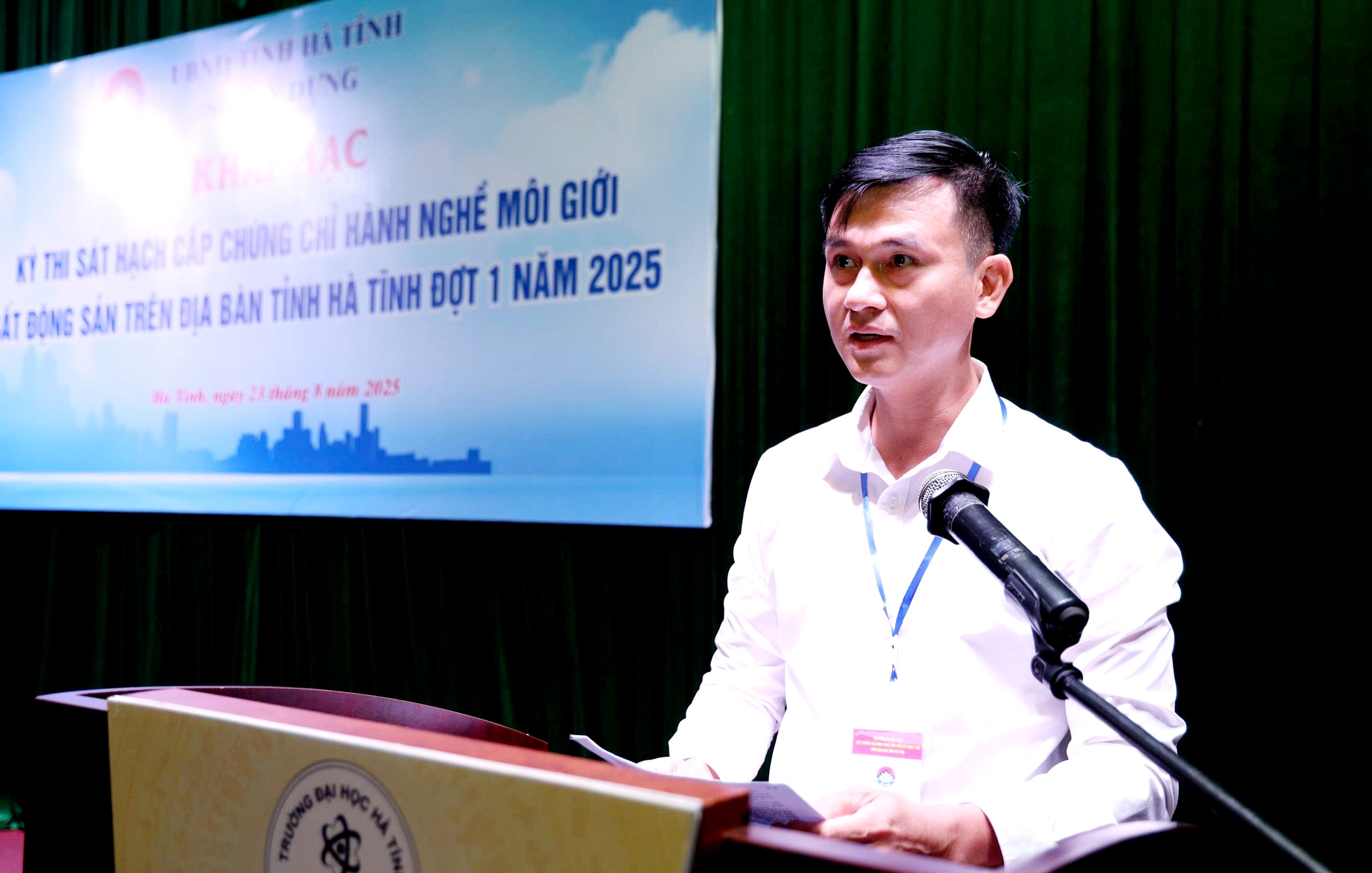 Hà Tĩnh: Bốc thăm chọn 2.000 hồ sơ thi chứng chỉ hành nghề môi giới bất động sản- Ảnh 4. Hà Tĩnh: Bốc thăm chọn 2.000 hồ sơ thi chứng chỉ hành nghề môi giới bất động sản- Ảnh 4.