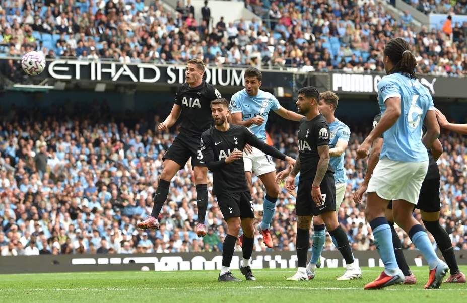 Hàng thủ hớ hênh, Man City gục ngã trước Tottenham ngay tại Etihad- Ảnh 2. Hàng thủ hớ hênh, Man City gục ngã trước Tottenham ngay tại Etihad- Ảnh 2.