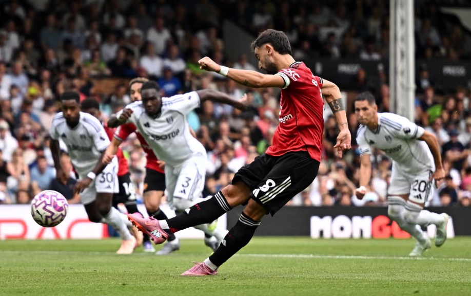 Thi đấu bạc nhược, MU bị Fulham cầm hòa thất vọng- Ảnh 1.