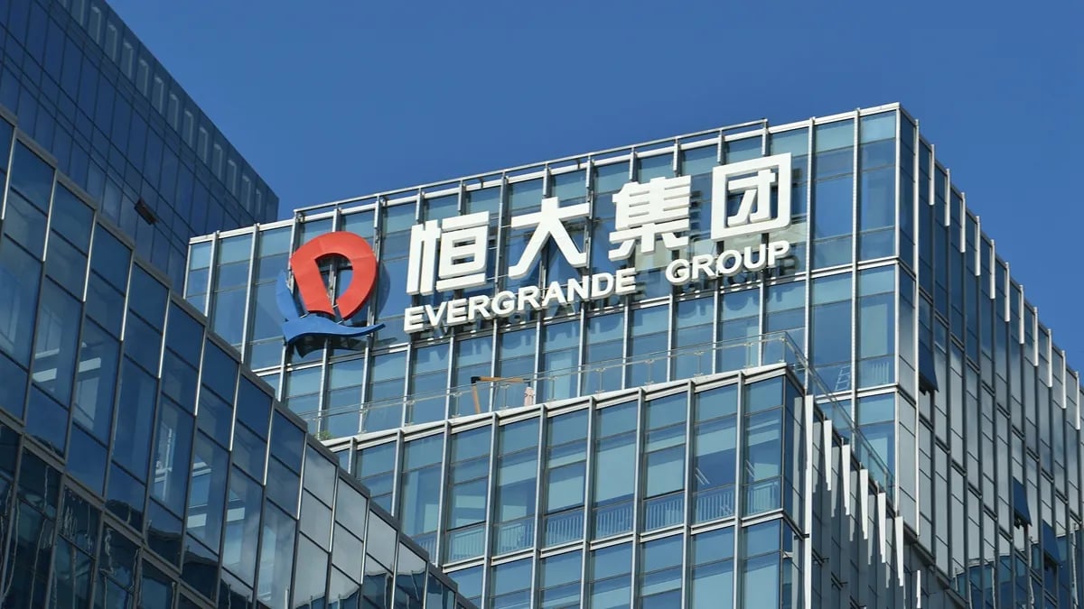 Tập đoàn Evergrande chính thức bị hủy niêm yết trên sàn chứng khoán Hong Kong- Ảnh 1. Tập đoàn Evergrande chính thức bị hủy niêm yết trên sàn chứng khoán Hong Kong- Ảnh 1.