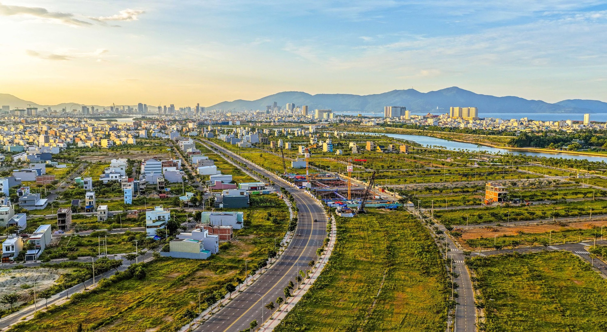 Đại công viên ven sông và loạt tiện ích đẩy giá trị đất nền Nam Hòa Xuân- Ảnh 3.