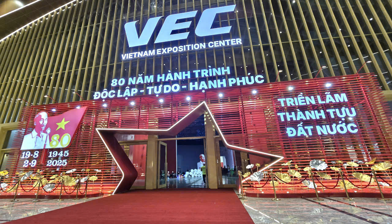 Tự hào được góp sức cho triển lãm trưng bày thành tựu 80 năm của ngành Xây dựng- Ảnh 17.