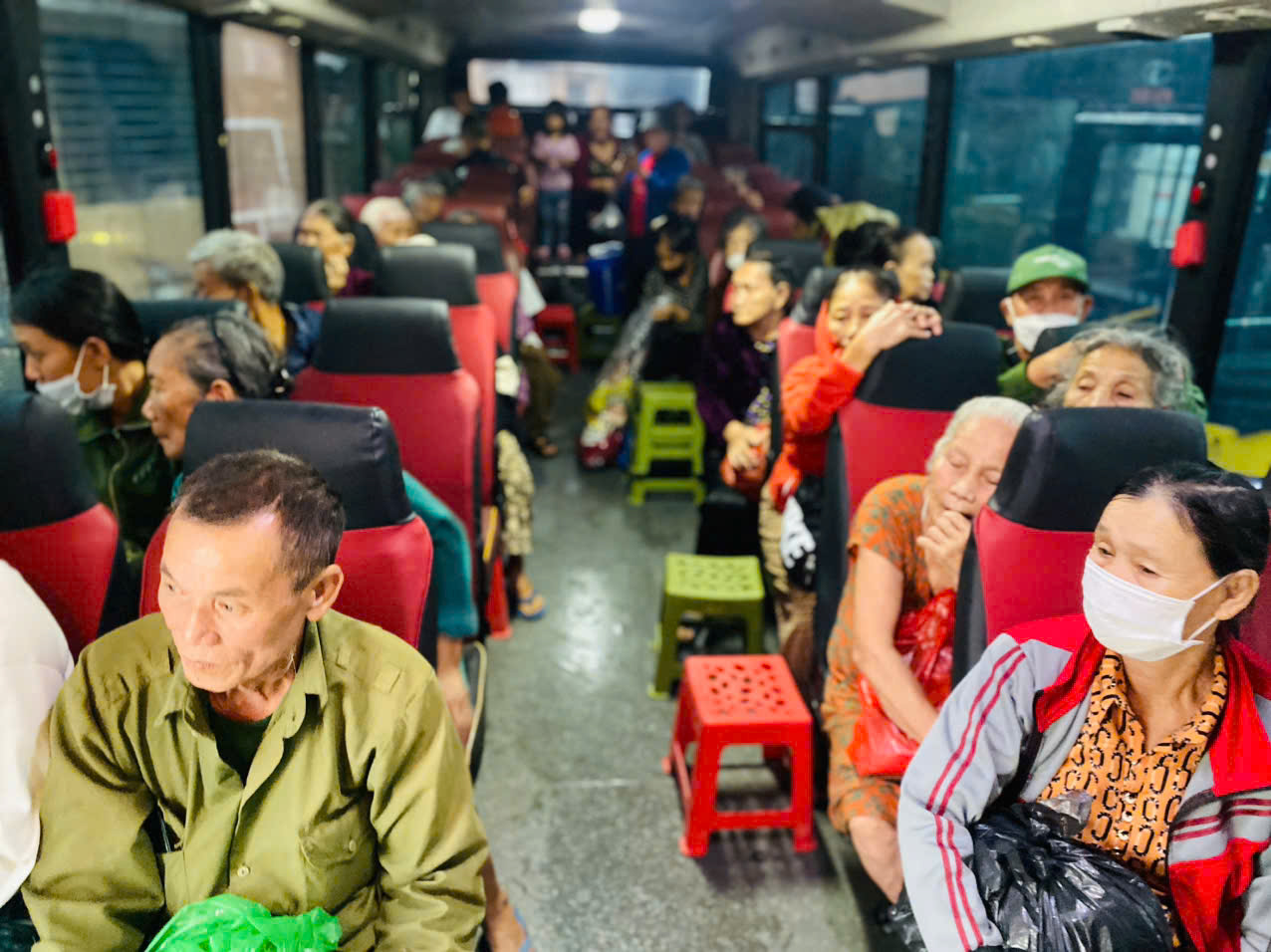Chung tay khắc phục hậu quả, giúp người dân Hà Tĩnh ổn định cuộc sống sau bão số 5- Ảnh 3. Chung tay khắc phục hậu quả, giúp người dân Hà Tĩnh ổn định cuộc sống sau bão số 5- Ảnh 3.