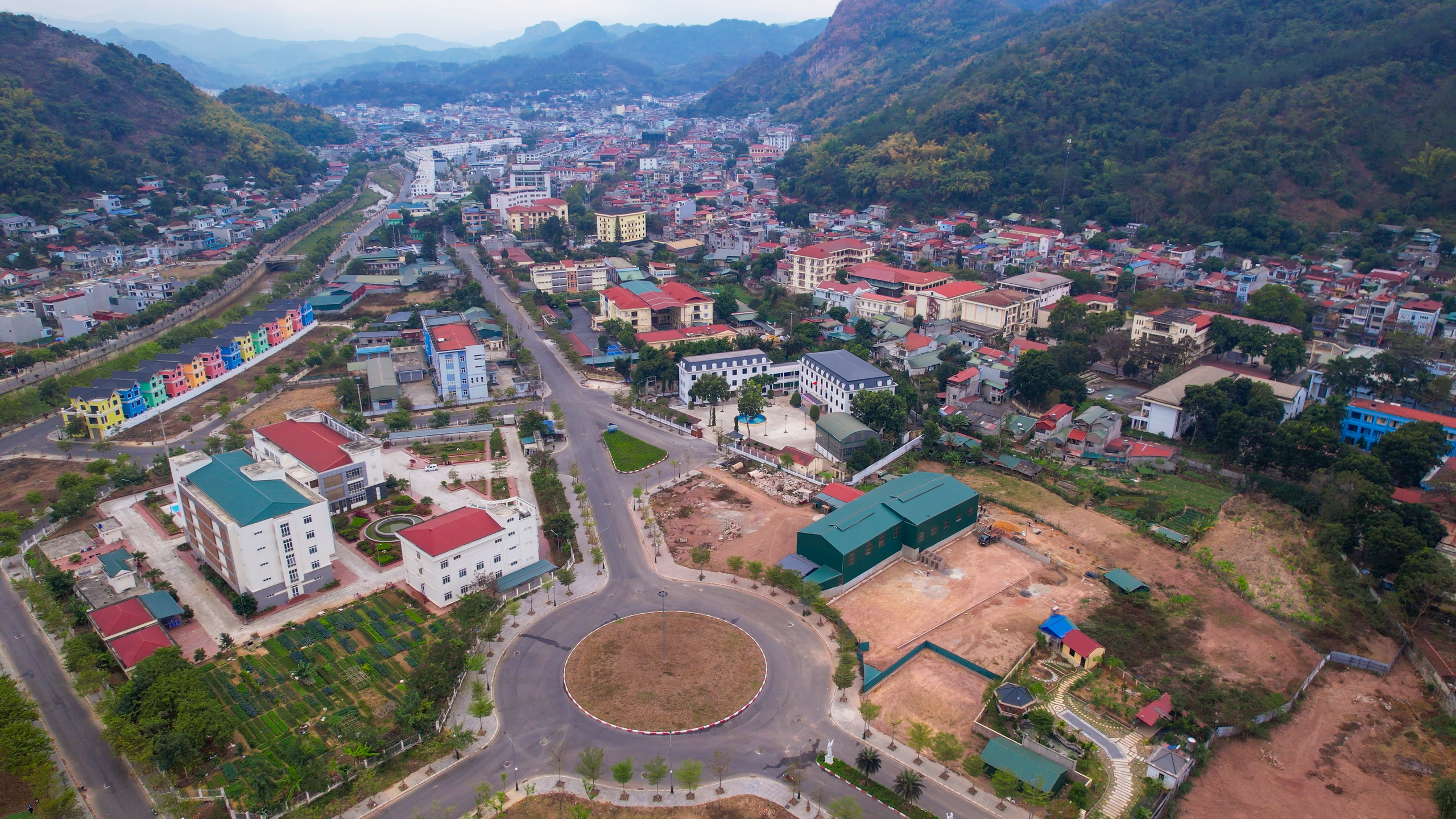 Lõi thương mại định hình diện mạo đô thị Tây Bắc- Ảnh 3.