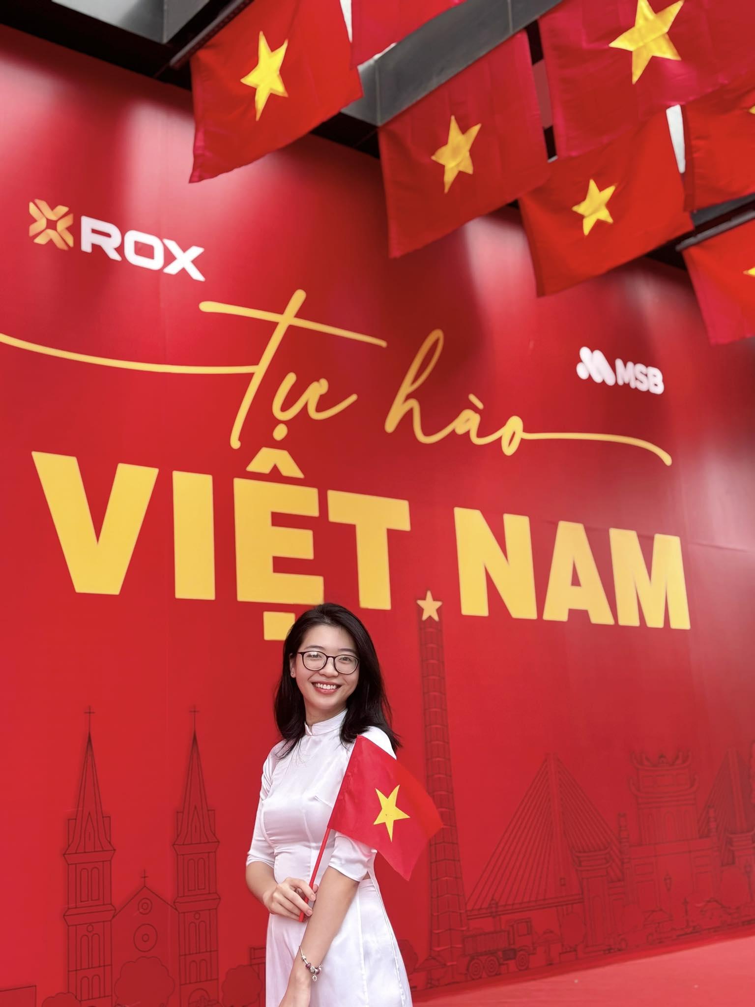 Điểm “check-in yêu nước” cực hot trên đường Nguyễn Chí Thanh- Ảnh 1. Điểm “check-in yêu nước” cực hot trên đường Nguyễn Chí Thanh- Ảnh 1.