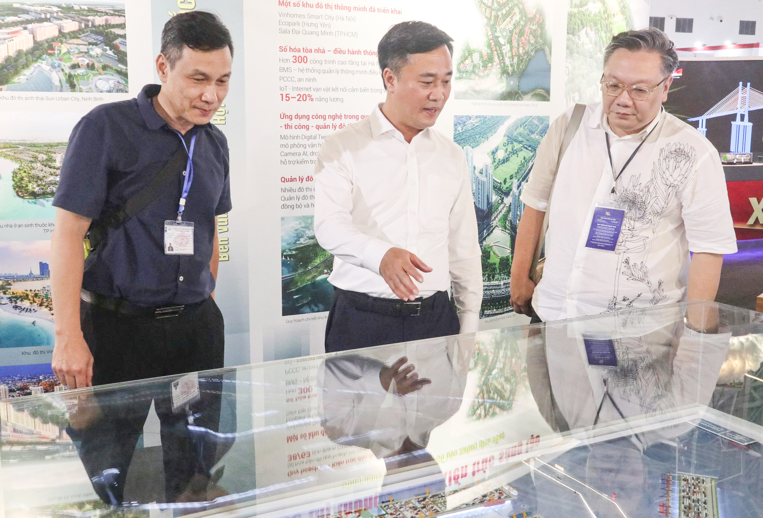 Ngành Xây dựng 80 năm "Kiến tạo - Kết nối - Vươn mình" tại triển lãm thành tựu đất nước- Ảnh 1. Ngành Xây dựng 80 năm "Kiến tạo - Kết nối - Vươn mình" tại triển lãm thành tựu đất nước- Ảnh 1.