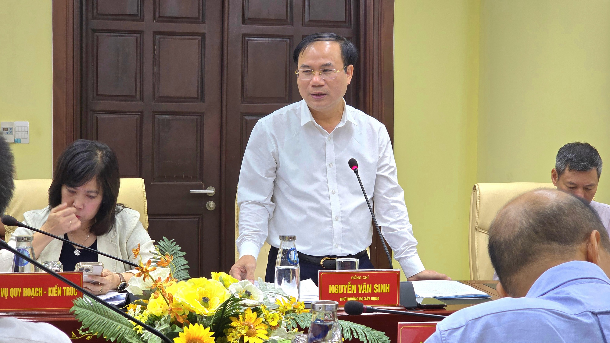 Thứ trưởng Nguyễn Văn Sinh: Phát triển nhà ở xã hội phải quan tâm cán bộ sau sáp nhập- Ảnh 1. Thứ trưởng Nguyễn Văn Sinh: Phát triển nhà ở xã hội phải quan tâm cán bộ sau sáp nhập- Ảnh 1.