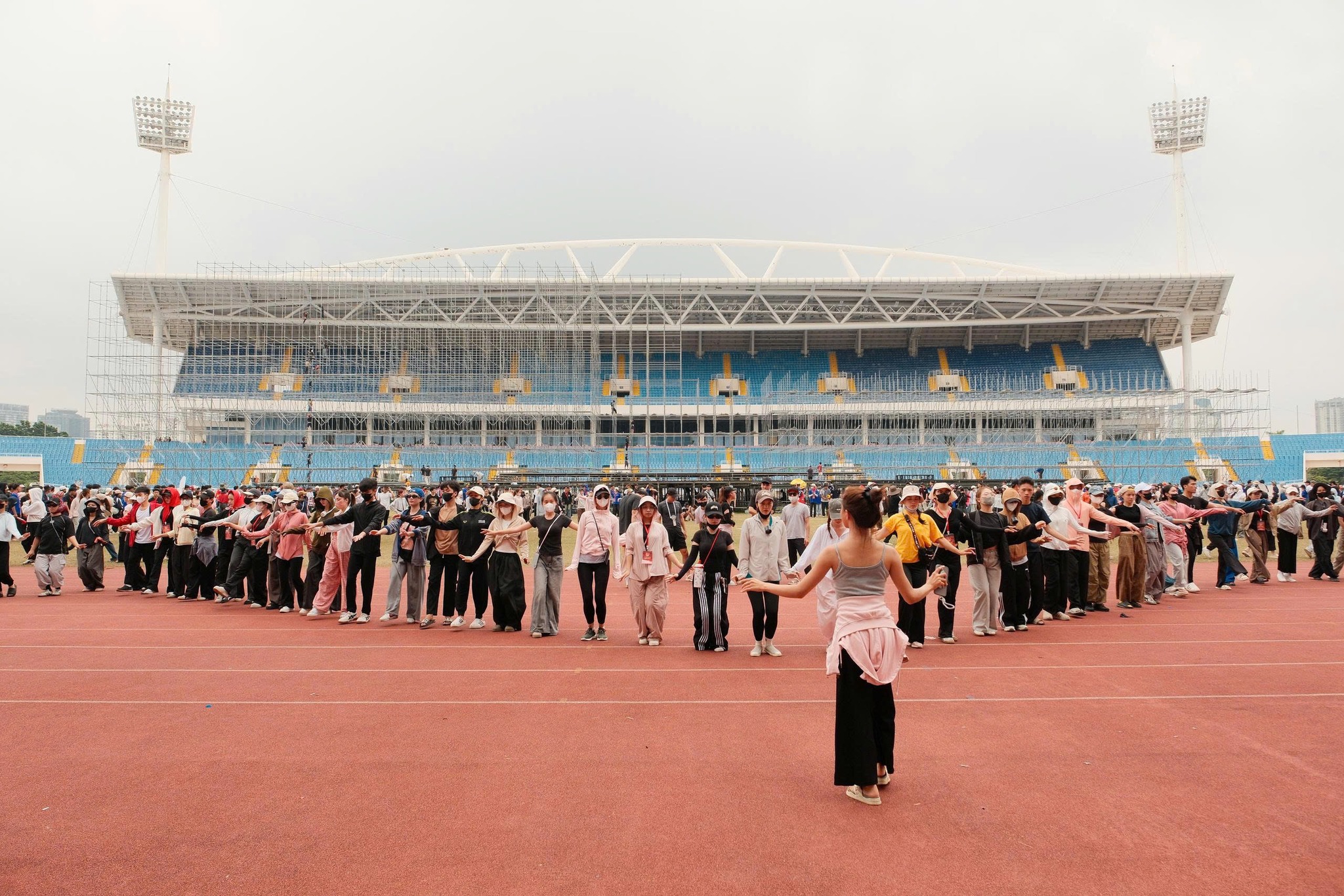 Khán giả nhận vé miễn phí concert quốc gia tại Mỹ Đình ngày 1/9 khi nào, ở đâu?- Ảnh 3.