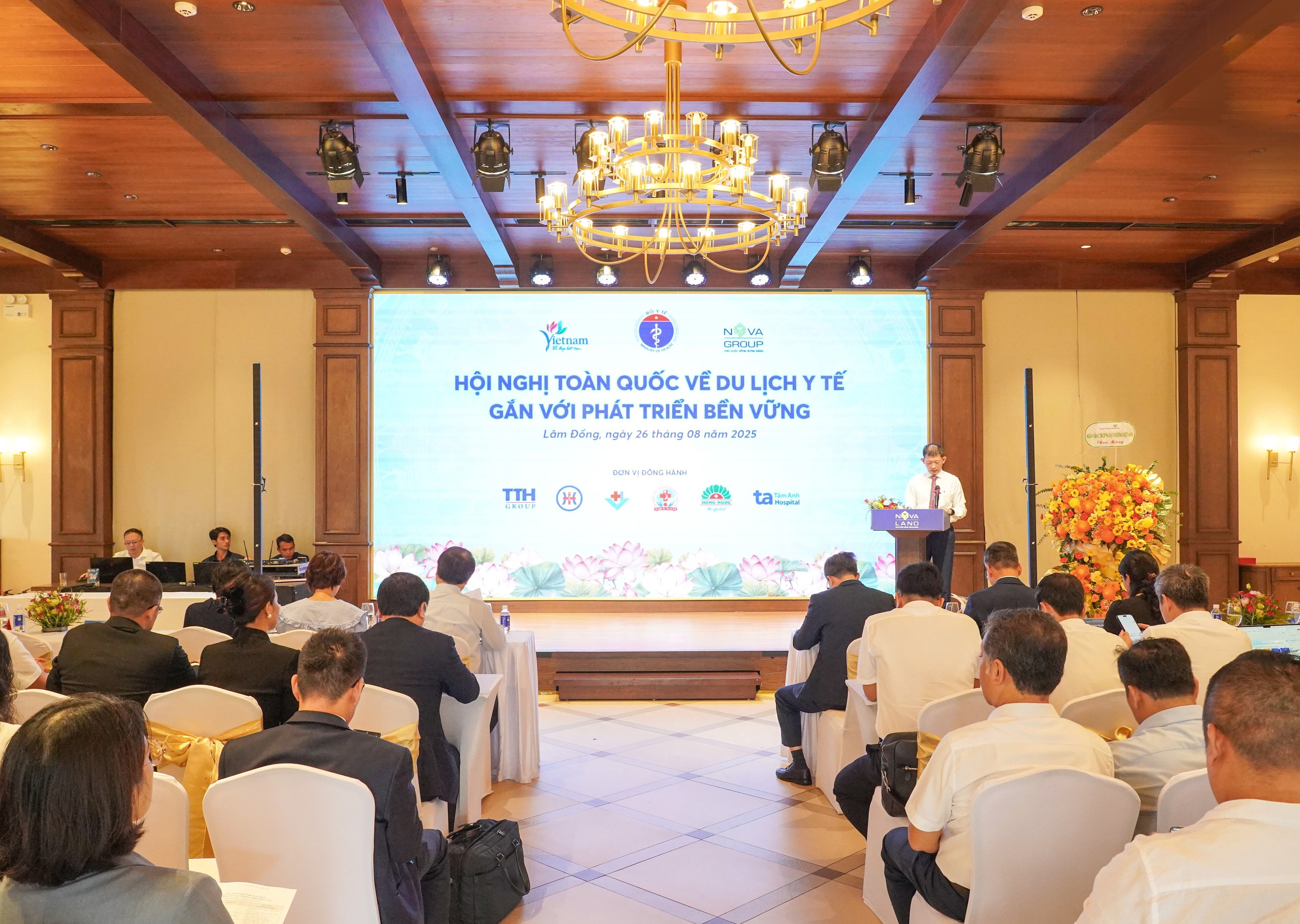 Việt Nam hướng đến phát triển du lịch y tế hàng đầu khu vực- Ảnh 1. Việt Nam hướng đến phát triển du lịch y tế hàng đầu khu vực- Ảnh 1.