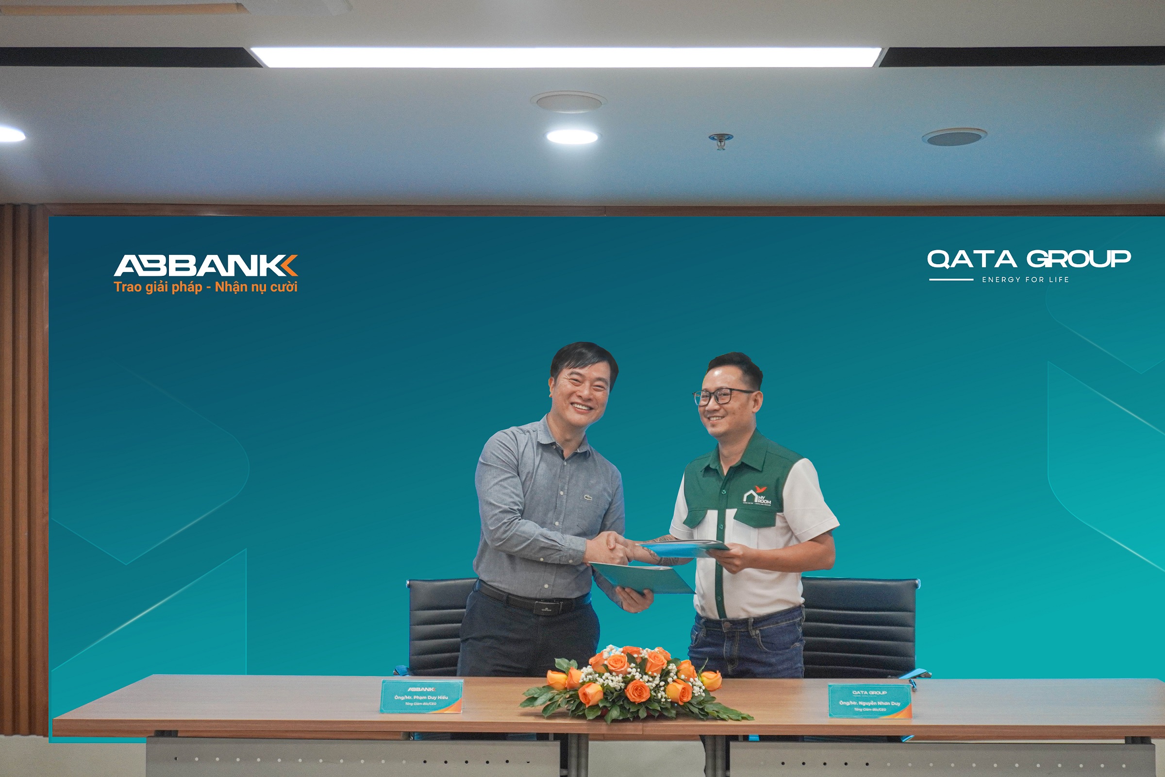 ABBANK và QATA hợp tác chiến lược, cung cấp giải pháp "lưu trú xanh" cho người Việt- Ảnh 1. ABBANK và QATA hợp tác chiến lược, cung cấp giải pháp "lưu trú xanh" cho người Việt- Ảnh 1.