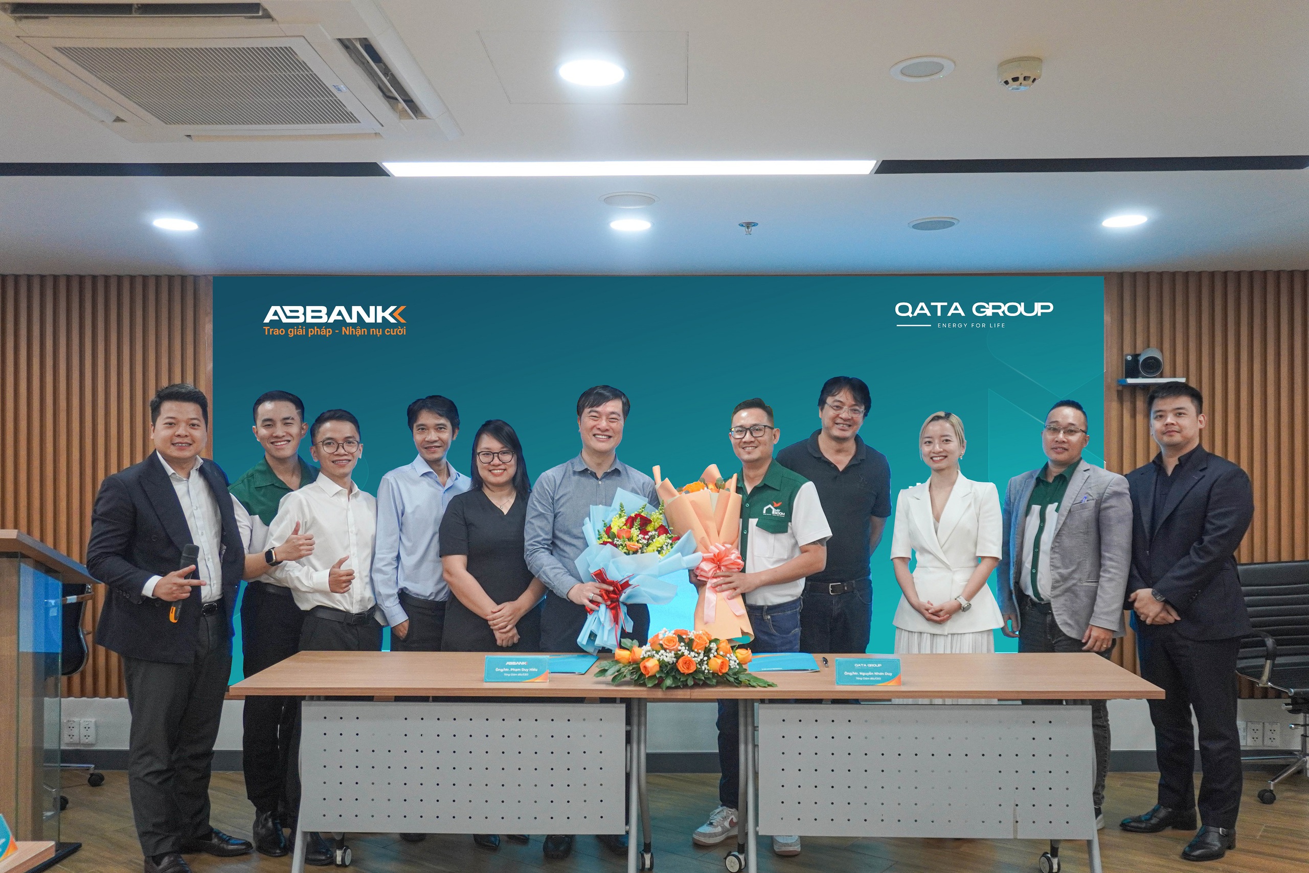 ABBANK và QATA hợp tác chiến lược, cung cấp giải pháp "lưu trú xanh" cho người Việt- Ảnh 2. ABBANK và QATA hợp tác chiến lược, cung cấp giải pháp "lưu trú xanh" cho người Việt- Ảnh 2.