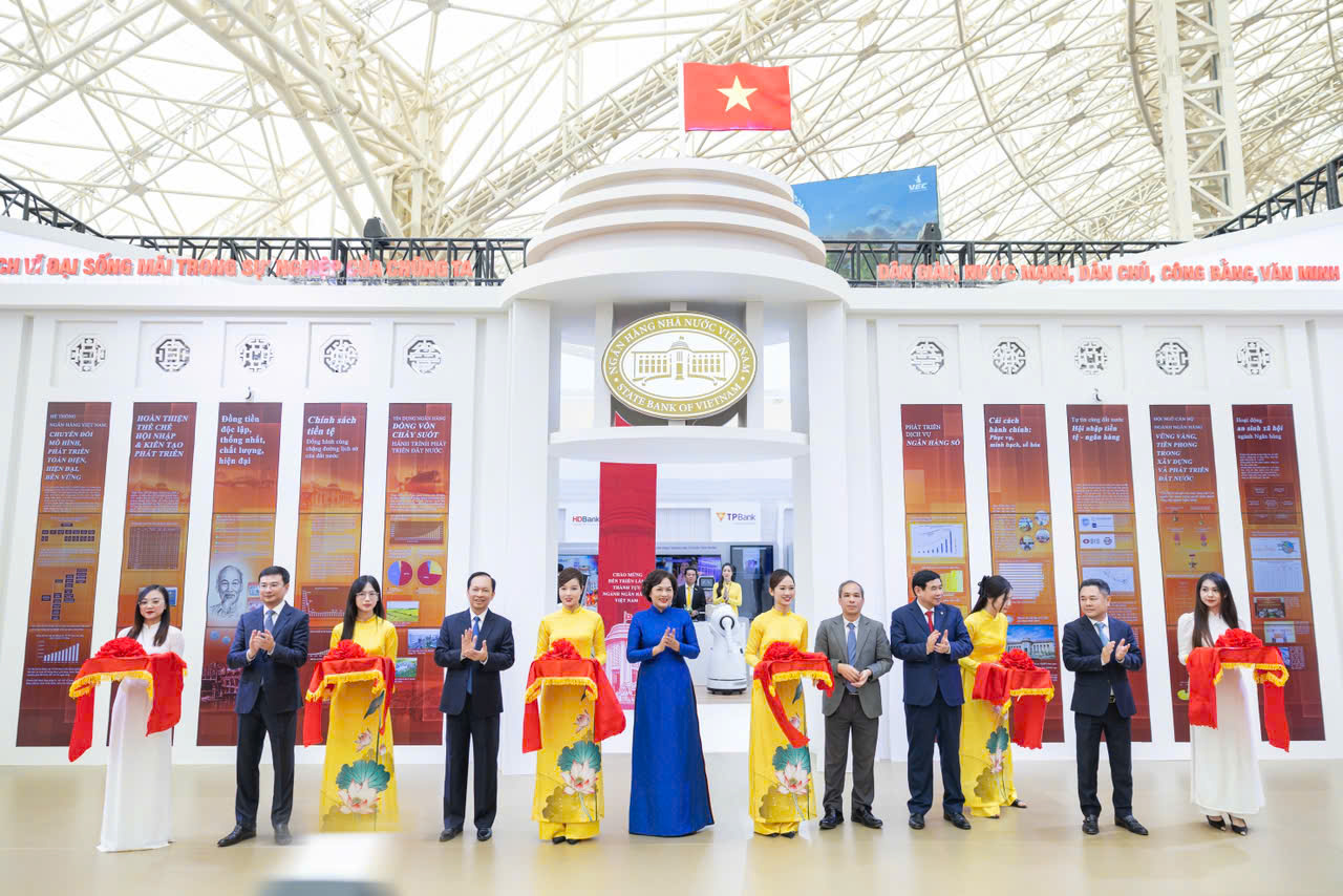Nam A Bank - Dấu ấn công nghệ trong kỷ nguyên vươn mình của đất nước- Ảnh 1. Nam A Bank - Dấu ấn công nghệ trong kỷ nguyên vươn mình của đất nước- Ảnh 1.