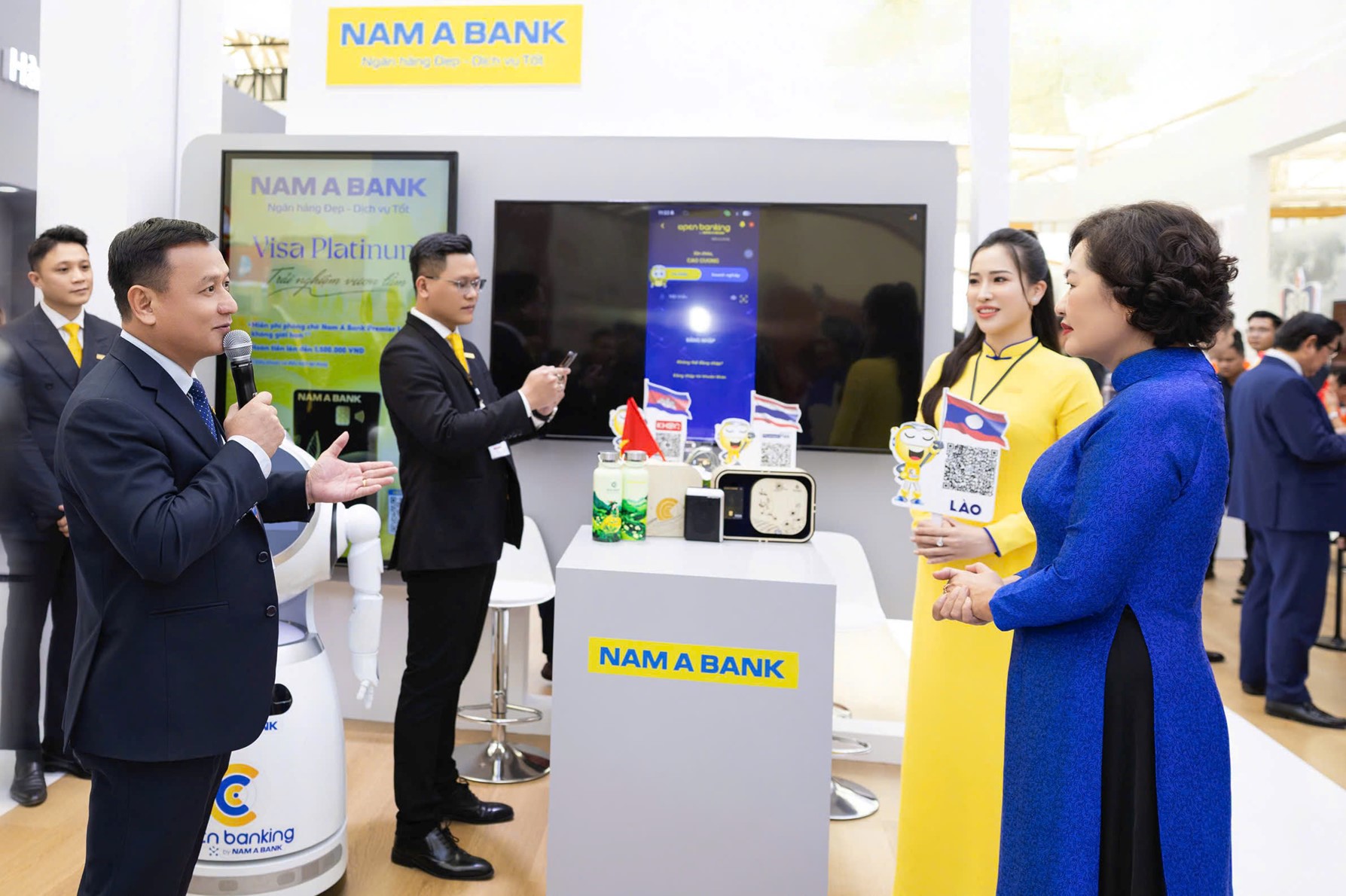 Nam A Bank - Dấu ấn công nghệ trong kỷ nguyên vươn mình của đất nước- Ảnh 2. Nam A Bank - Dấu ấn công nghệ trong kỷ nguyên vươn mình của đất nước- Ảnh 2.