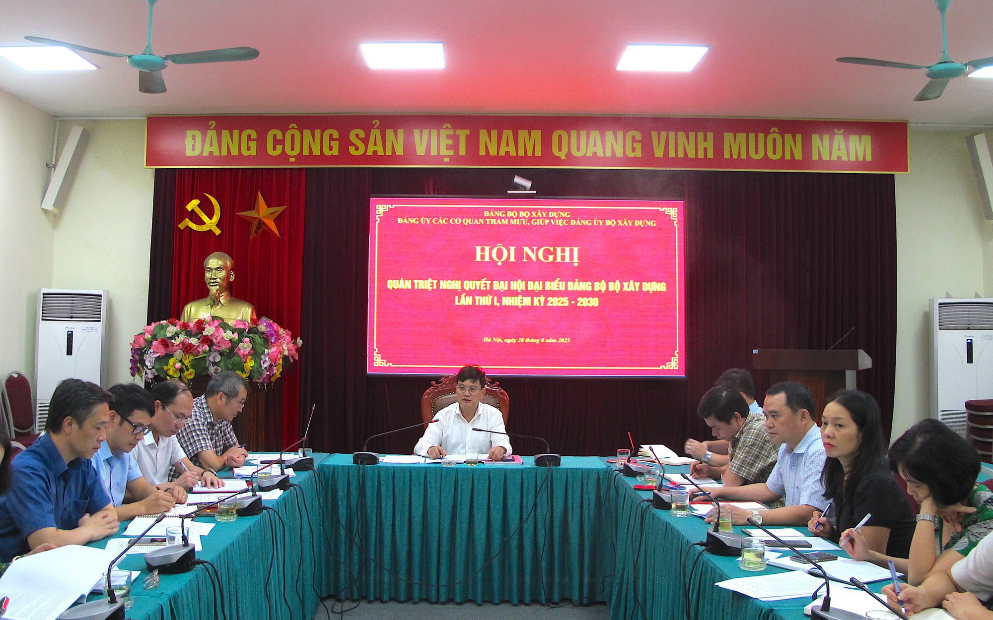 Đảng ủy cơ quan thuộc Bộ Xây dựng quán triệt 3 đột phá trong triển khai nghị quyết