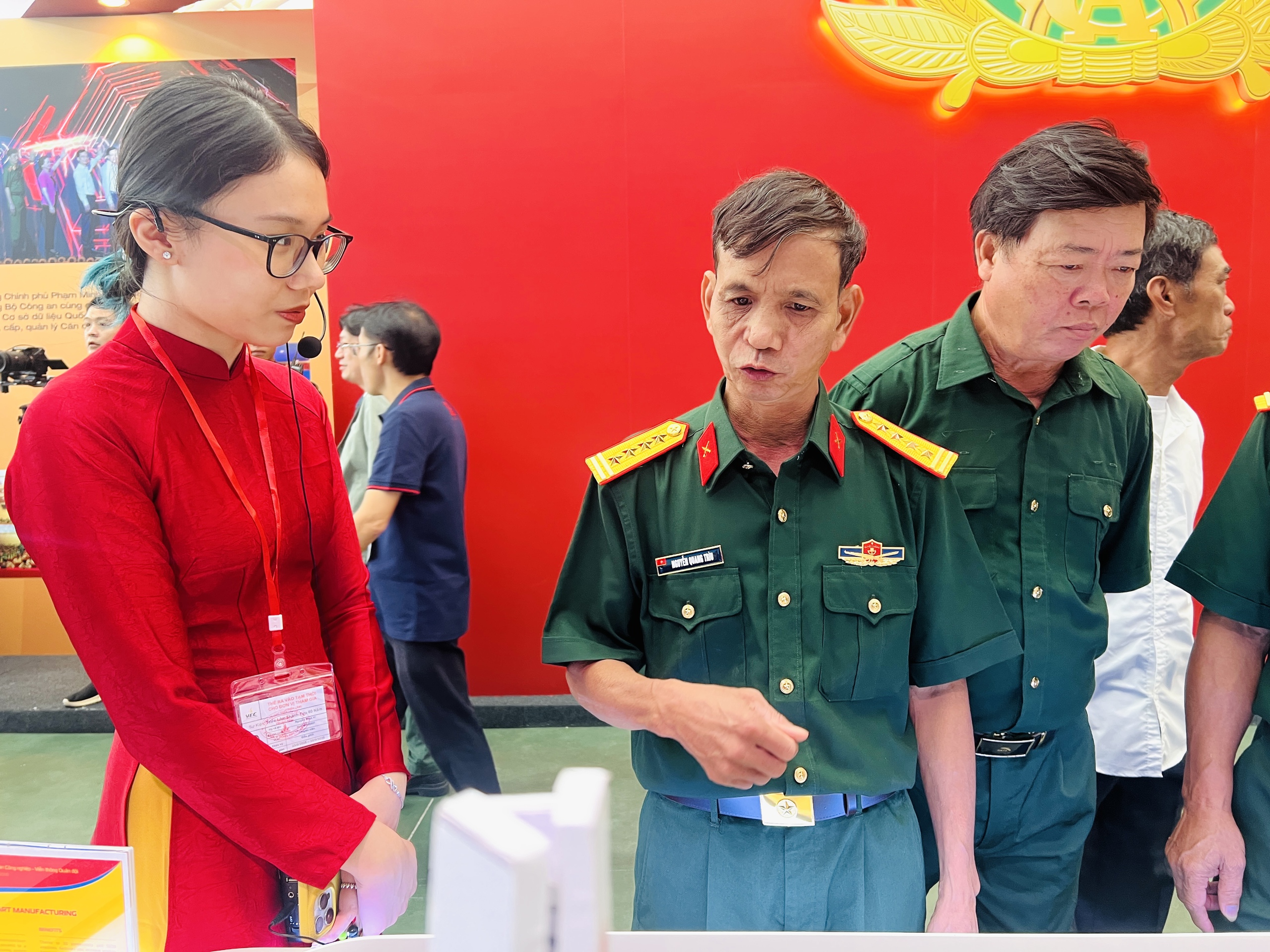 Tận mắt chiêm ngưỡng dàn vũ khí, khí tài hiện đại tại Triển lãm Thành tựu đất nước 80 năm- Ảnh 10. Tận mắt chiêm ngưỡng dàn vũ khí, khí tài hiện đại tại Triển lãm Thành tựu đất nước 80 năm- Ảnh 10.