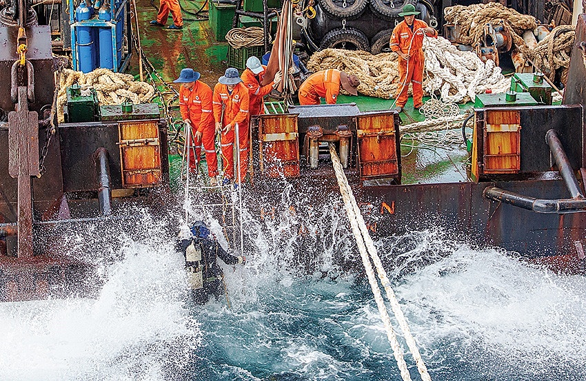 Nửa thế kỷ kiến tạo, Petrovietnam tiếp tục giữ vững vai trò đầu tàu kinh tế- Ảnh 2. Nửa thế kỷ kiến tạo, Petrovietnam tiếp tục giữ vững vai trò đầu tàu kinh tế- Ảnh 2.