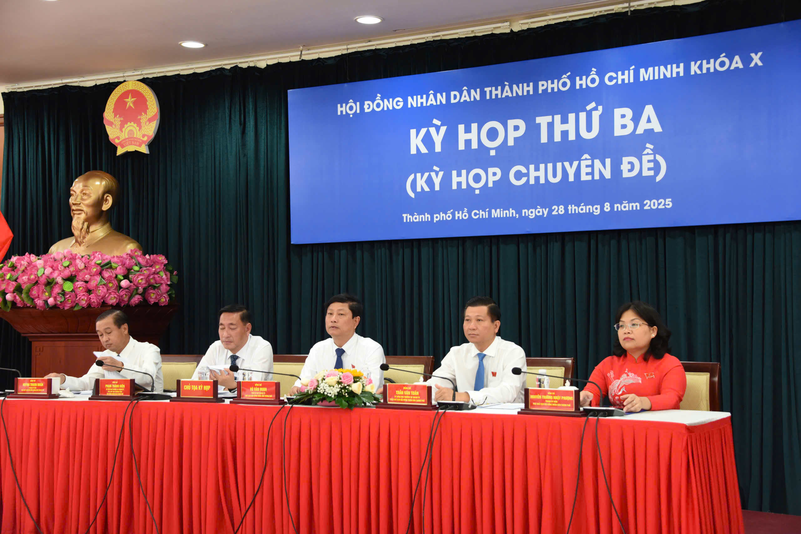 TP.HCM ban hành quy định phát triển đô thị theo hướng phát triển giao thông công cộng- Ảnh 1. TP.HCM ban hành quy định phát triển đô thị theo hướng phát triển giao thông công cộng- Ảnh 1.