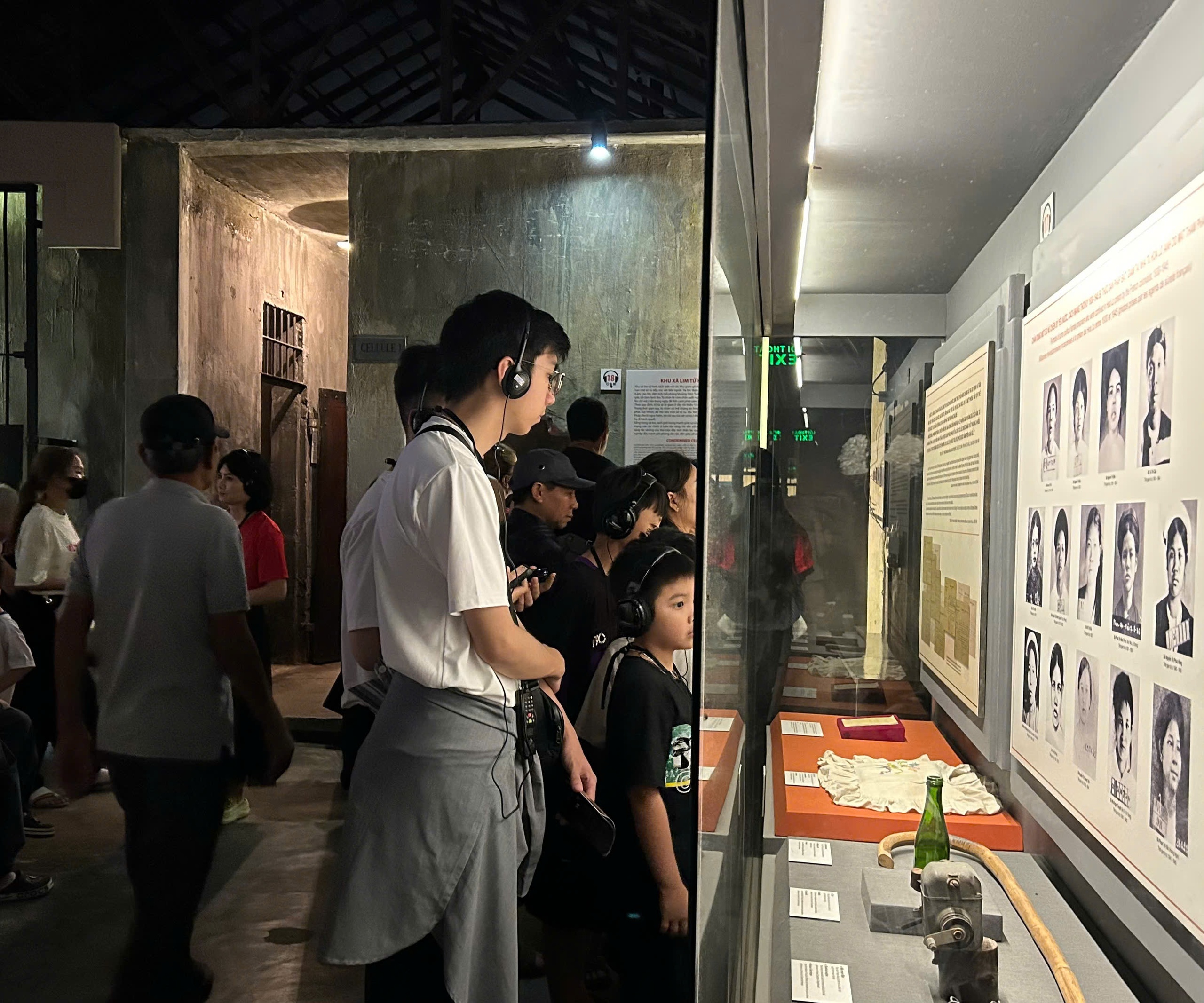 Nhiều "địa chỉ đỏ" tại Hà Nội thu hút khách tham quan dịp Quốc khánh- Ảnh 12. Nhiều "địa chỉ đỏ" tại Hà Nội thu hút khách tham quan dịp Quốc khánh- Ảnh 12.
