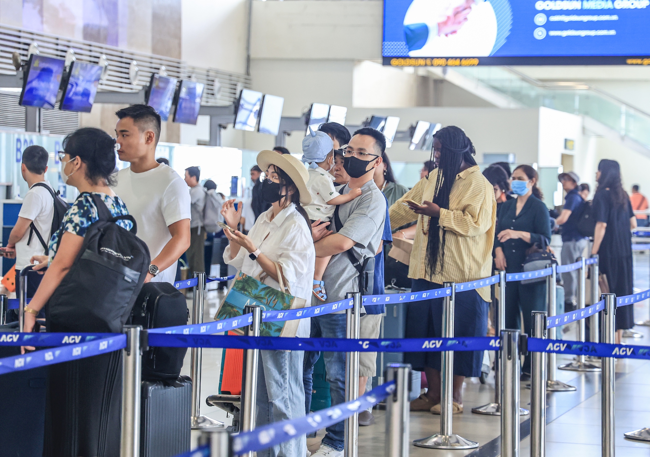 Sân bay Nội Bài dự kiến đón gần 110.000 khách dịp 2/9- Ảnh 1. Sân bay Nội Bài dự kiến đón gần 110.000 khách dịp 2/9- Ảnh 1.