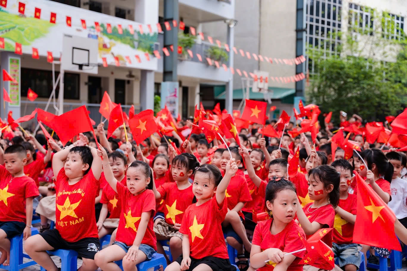 Chính sách học phí mới: Miễn, giảm, hỗ trợ từ năm học 2025- Ảnh 1. Chính sách học phí mới: Miễn, giảm, hỗ trợ từ năm học 2025- Ảnh 1.