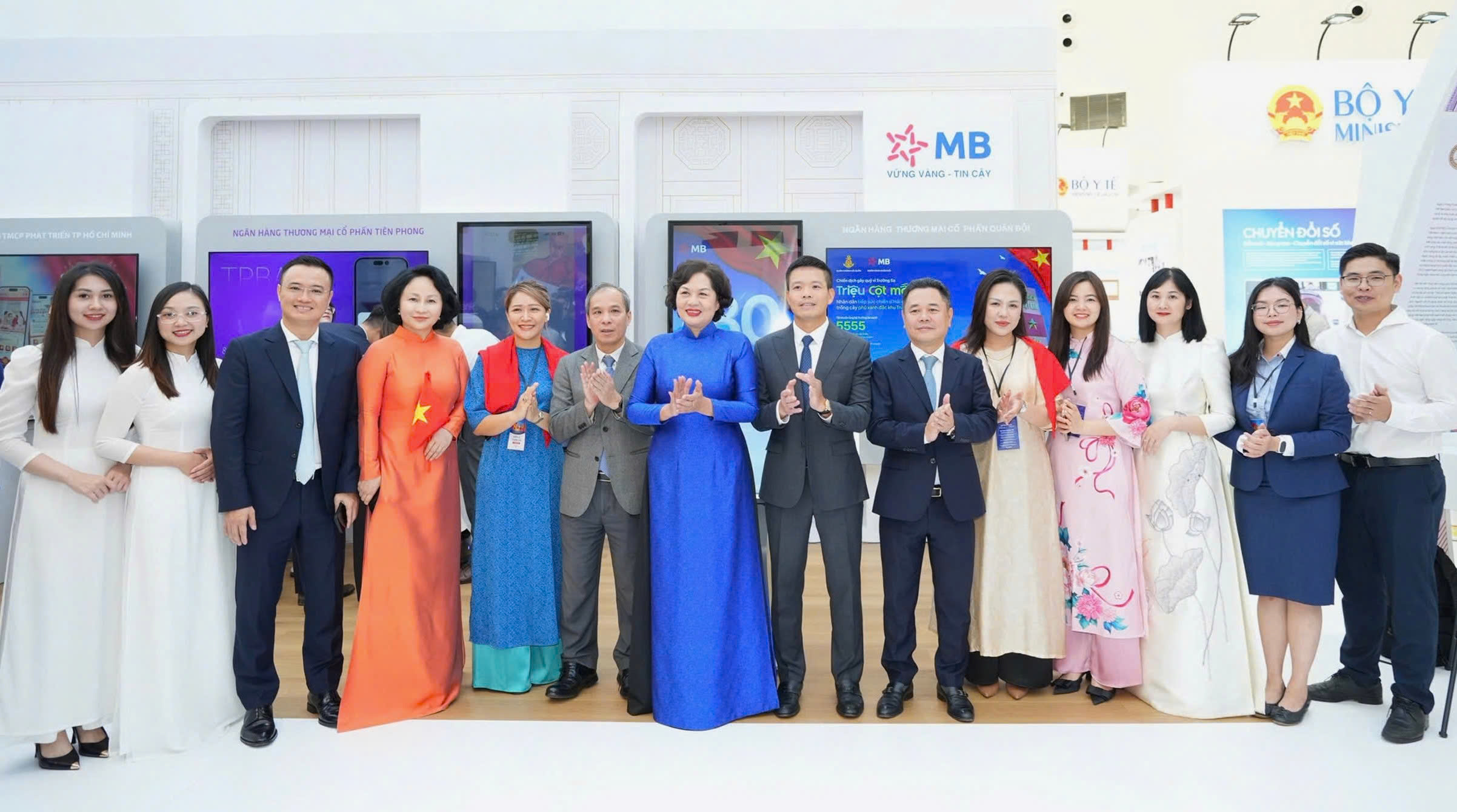 MB tham gia Triển lãm Thành tựu đất nước A80- Ảnh 1. MB tham gia Triển lãm Thành tựu đất nước A80- Ảnh 1.