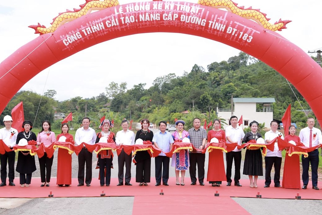Tuyên Quang: Khánh thành hai công trình chào mừng 80 năm Quốc khánh 2/9- Ảnh 2. Tuyên Quang: Khánh thành hai công trình chào mừng 80 năm Quốc khánh 2/9- Ảnh 2.