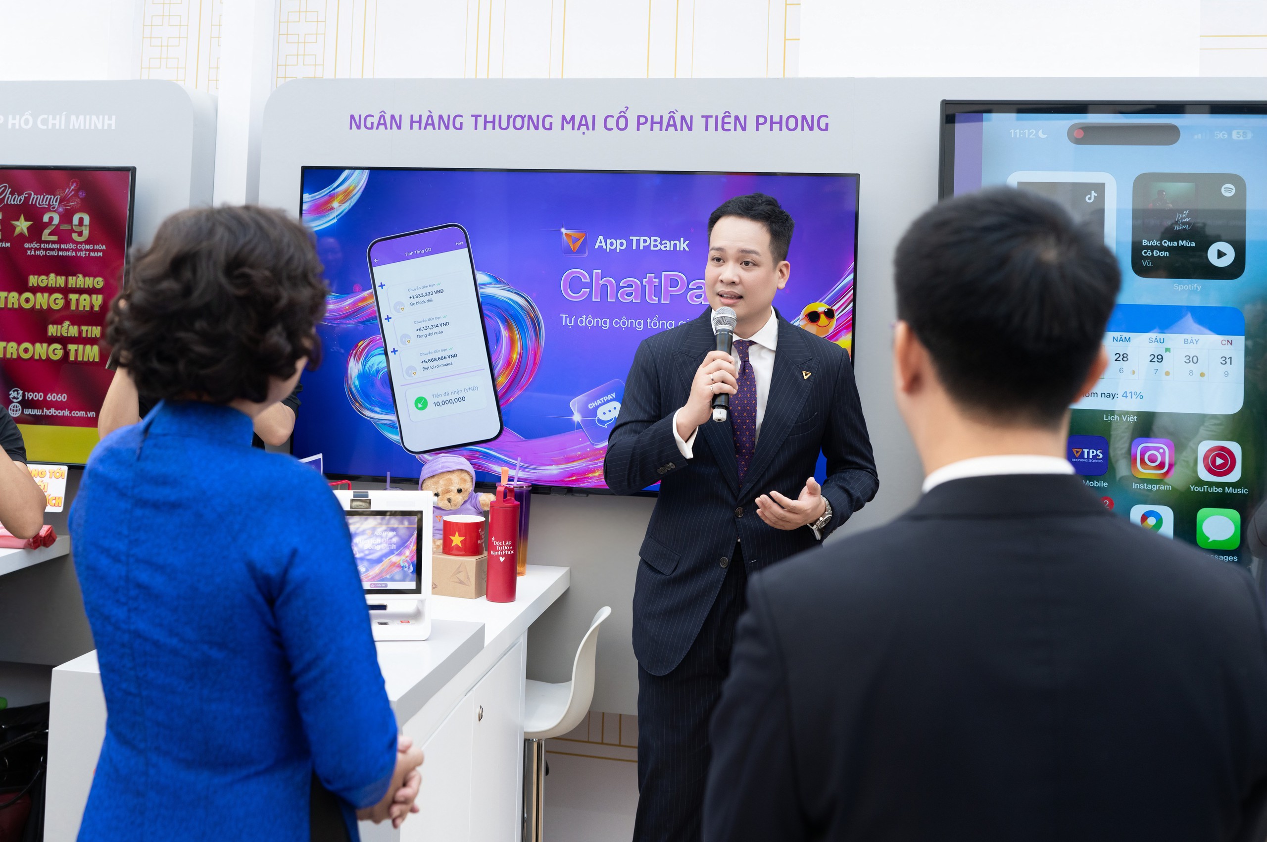 TPBank mang hành trình số đến Triển lãm Thành tựu Đất nước- Ảnh 1. TPBank mang hành trình số đến Triển lãm Thành tựu Đất nước- Ảnh 1.