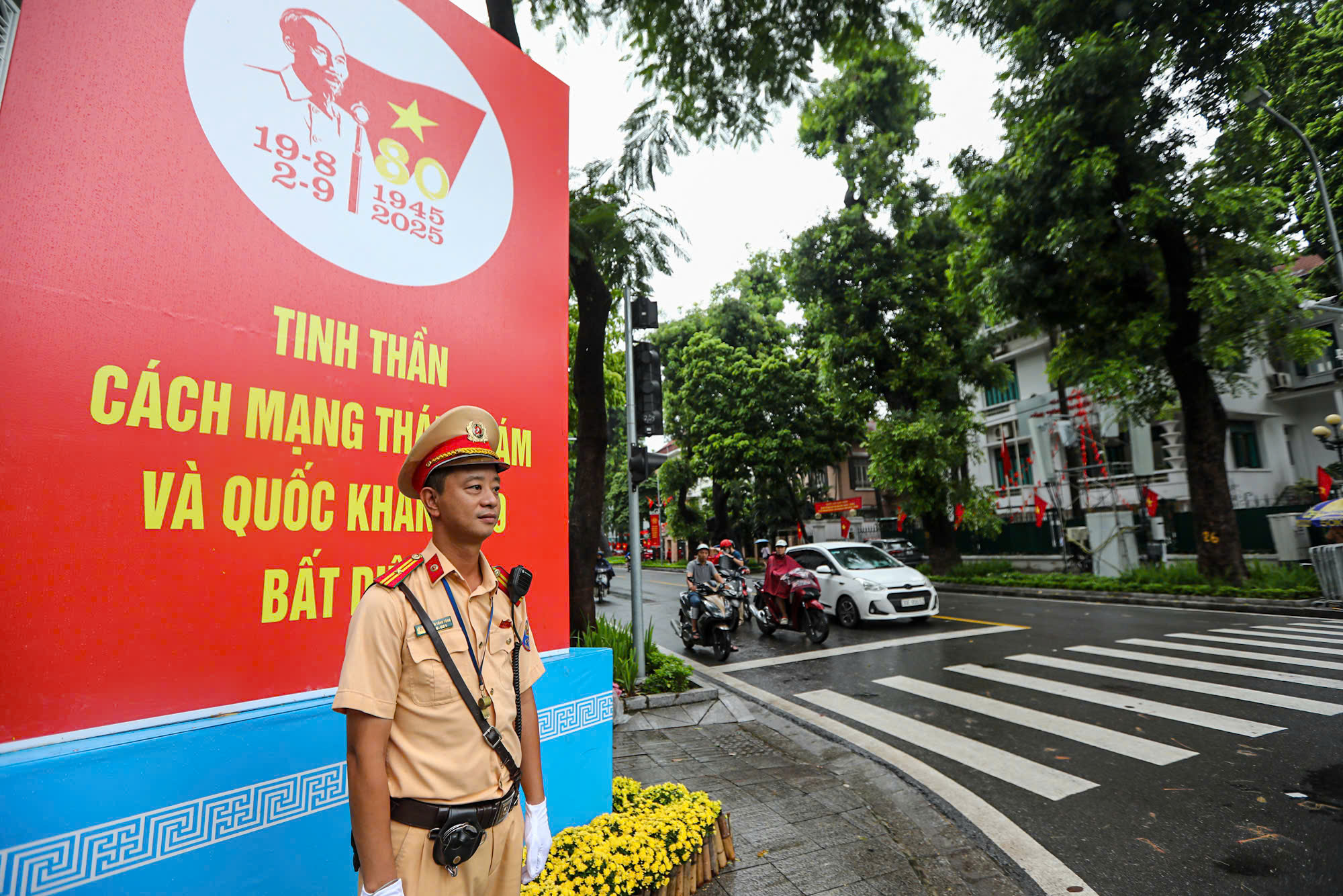 Những tuyến cao tốc hạn chế xe tải, xe khách trước lễ tổng duyệt diễu binh, diễu hành- Ảnh 2. Những tuyến cao tốc hạn chế xe tải, xe khách trước lễ tổng duyệt diễu binh, diễu hành- Ảnh 2.