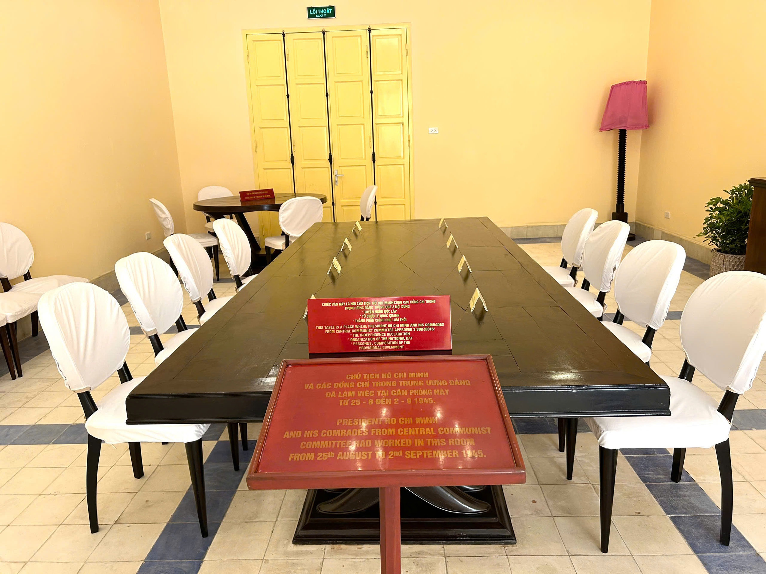 Nhiều "địa chỉ đỏ" tại Hà Nội thu hút khách tham quan dịp Quốc khánh- Ảnh 10. Nhiều "địa chỉ đỏ" tại Hà Nội thu hút khách tham quan dịp Quốc khánh- Ảnh 10.