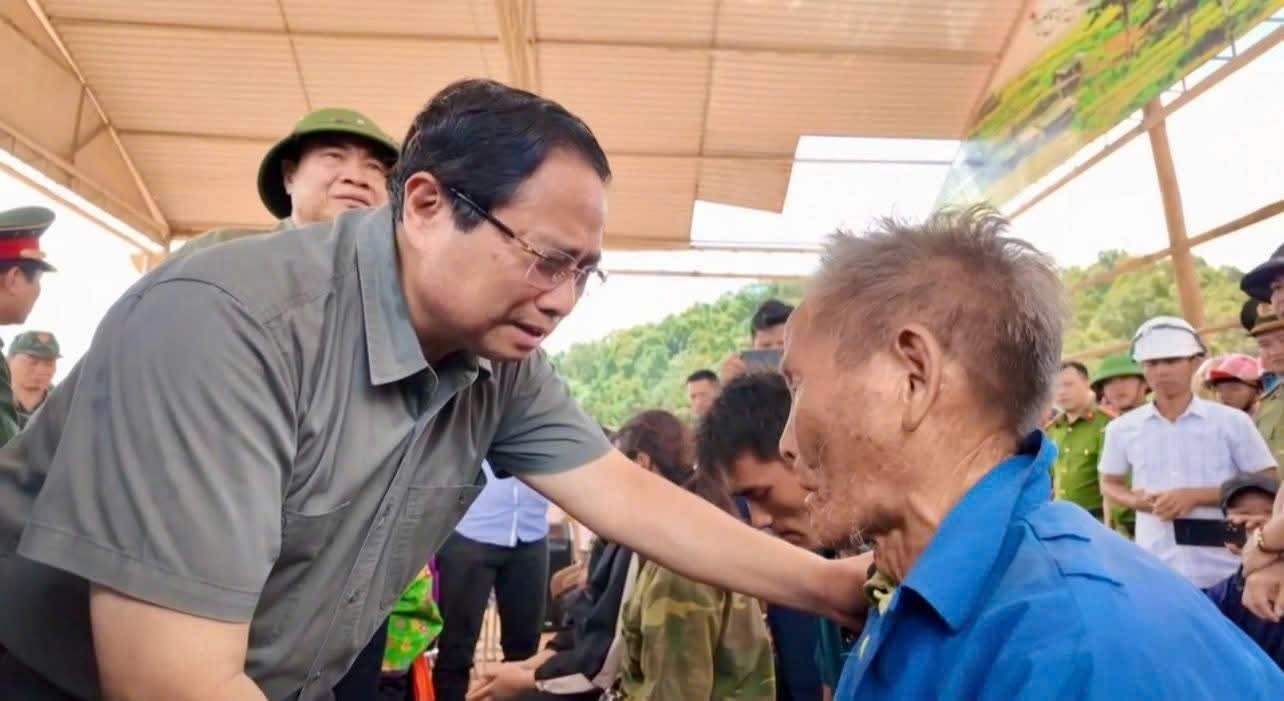 Thủ tướng trực tiếp kiểm tra, chỉ đạo khắc phục hậu quả mưa lũ ở Điện Biên- Ảnh 2.