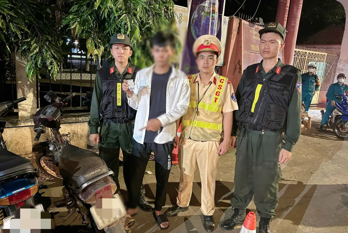 Đồng Nai: Tài xế ô tô vi phạm nồng độ cồn gấp 5 lần mức kịch khung vẫn "xin chiếu cố"- Ảnh 2. Đồng Nai: Tài xế ô tô vi phạm nồng độ cồn gấp 5 lần mức kịch khung vẫn "xin chiếu cố"- Ảnh 2.