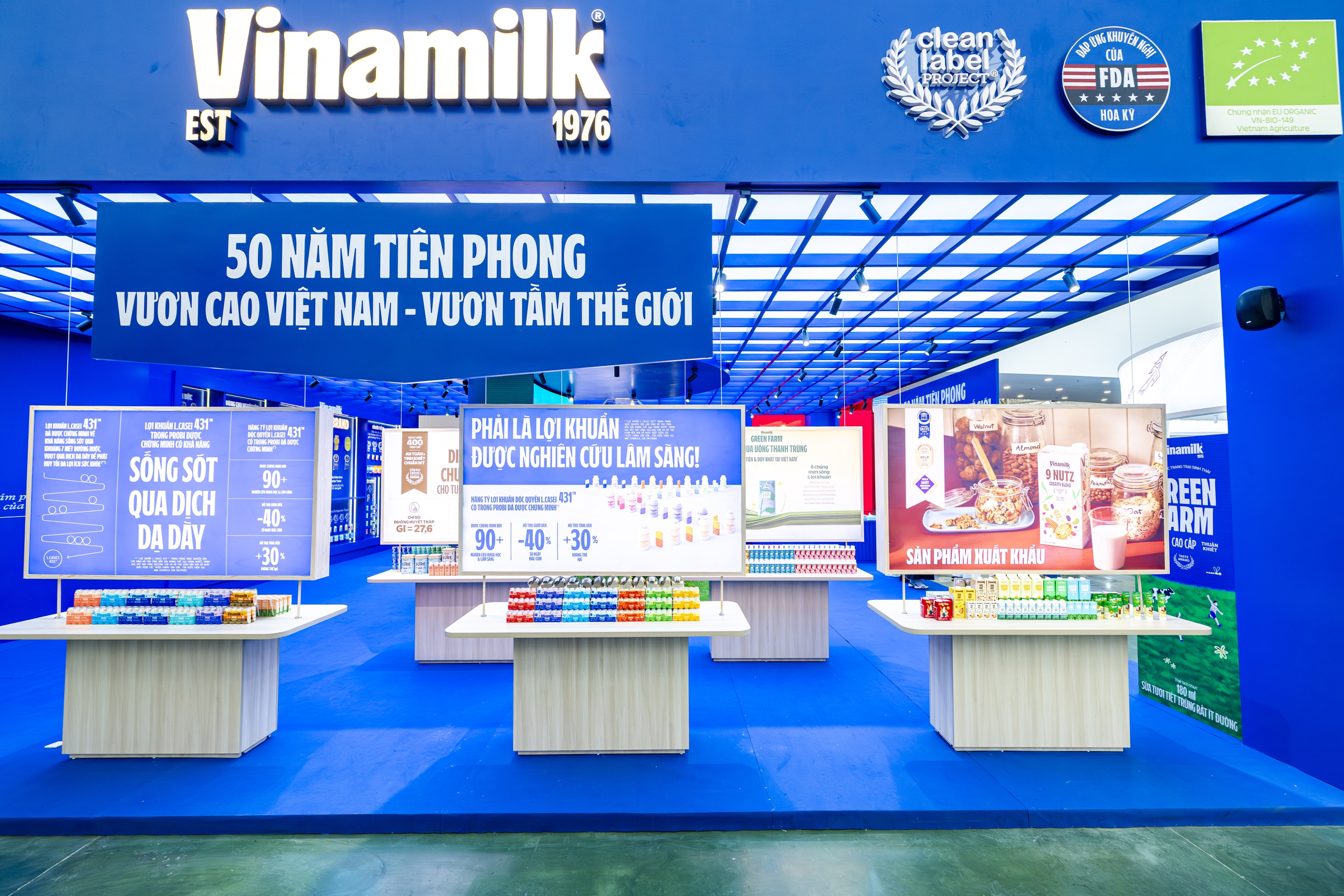 Không gian triển lãm của Vinamilk được thiết kế hiện đại, gần gũi và đầy sáng tạo. (Ảnh: Vi Nam) Không gian triển lãm của Vinamilk được thiết kế hiện đại, gần gũi và đầy sáng tạo. (Ảnh: Vi Nam)