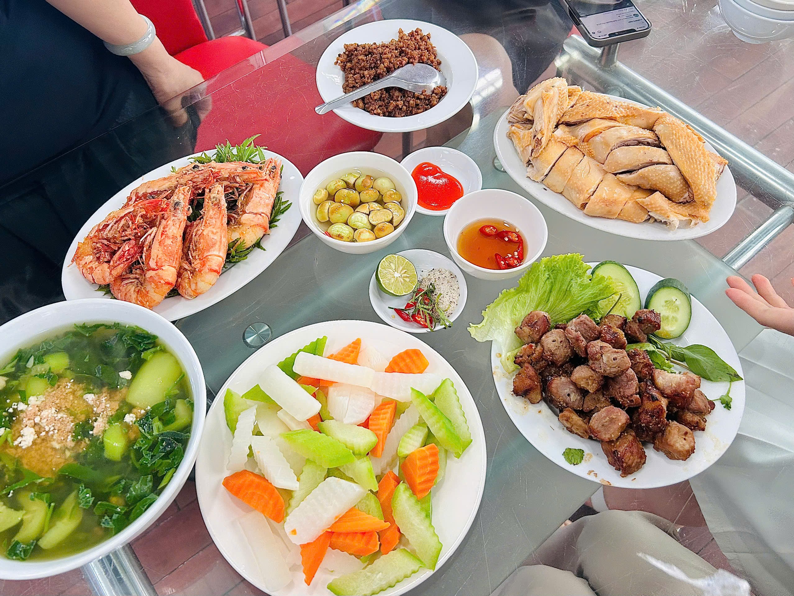 Viglacera gắn kết yêu thương với "Bữa cơm Công đoàn"- Ảnh 15.