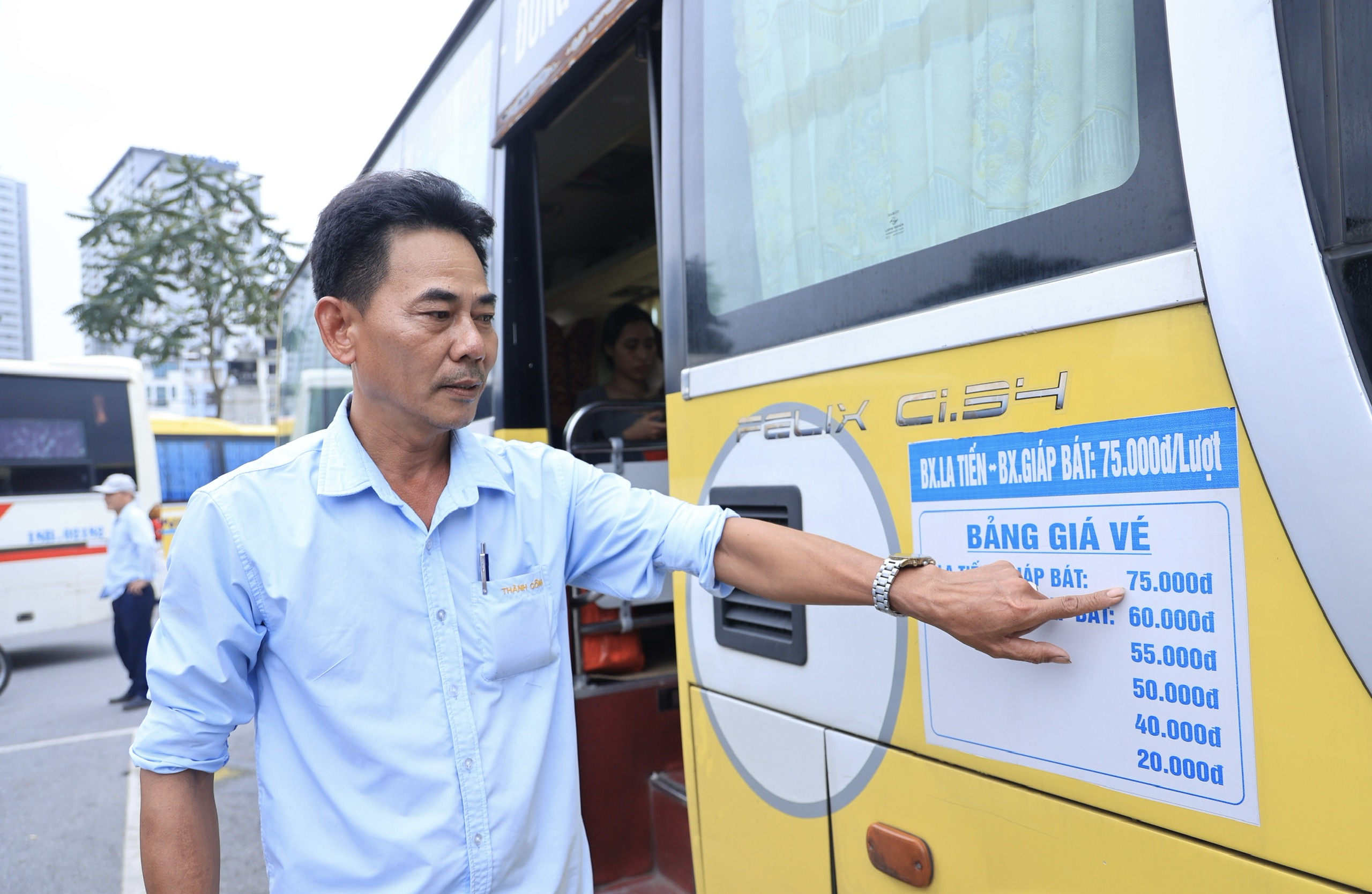 Bến xe Hà Nội thưa khách ngày đầu kỳ nghỉ lễ Quốc khánh- Ảnh 12. Bến xe Hà Nội thưa khách ngày đầu kỳ nghỉ lễ Quốc khánh- Ảnh 12.