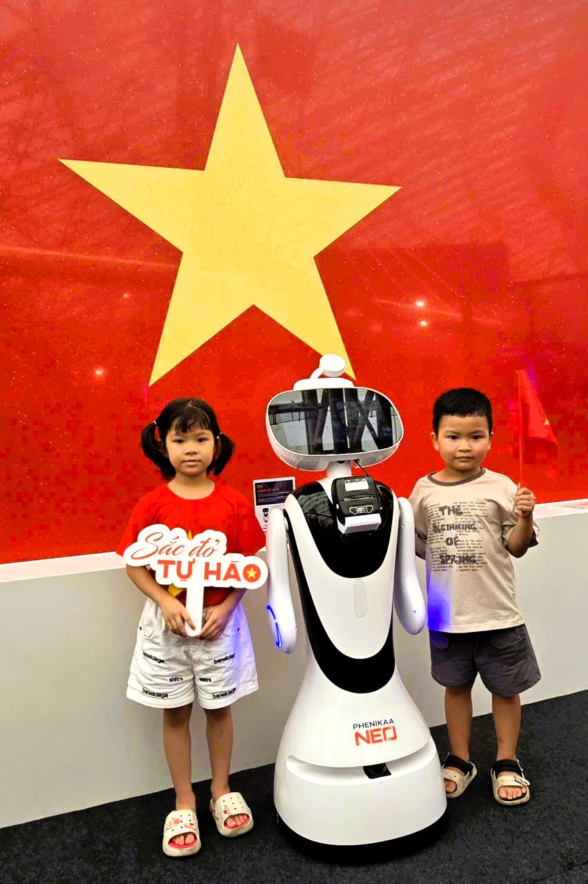 Check in với Quốc kỳ bằng đá lớn nhất Việt Nam tại triển lãm thành tựu ngành Xây dựng- Ảnh 31. Check in với Quốc kỳ bằng đá lớn nhất Việt Nam tại triển lãm thành tựu ngành Xây dựng- Ảnh 31.