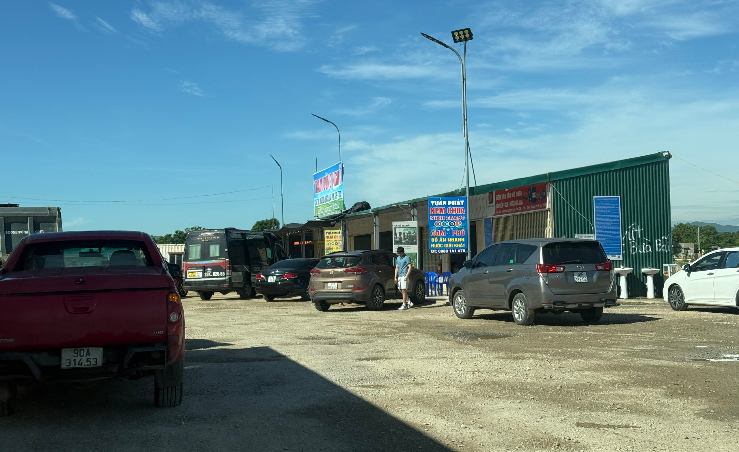 Du khách lưu ý gì khi đến các trạm dừng nghỉ trên cao tốc qua Bắc Trung Bộ?- Ảnh 8.