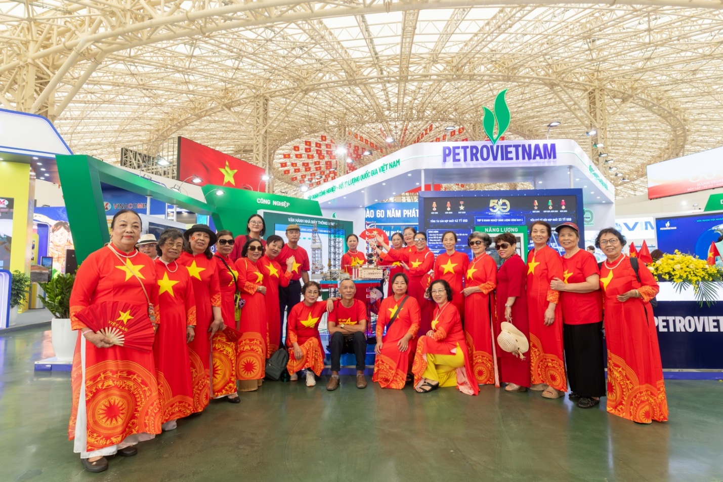Petrovietnam tự hào hành trình “Giữ lửa di sản, kiến tạo năng lượng quốc gia”- Ảnh 1. Petrovietnam tự hào hành trình “Giữ lửa di sản, kiến tạo năng lượng quốc gia”- Ảnh 1.
