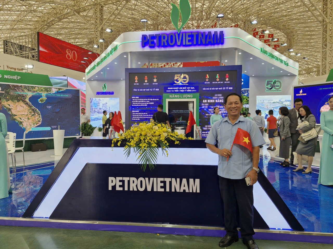 Petrovietnam tự hào hành trình “Giữ lửa di sản, kiến tạo năng lượng quốc gia”- Ảnh 3. Petrovietnam tự hào hành trình “Giữ lửa di sản, kiến tạo năng lượng quốc gia”- Ảnh 3.