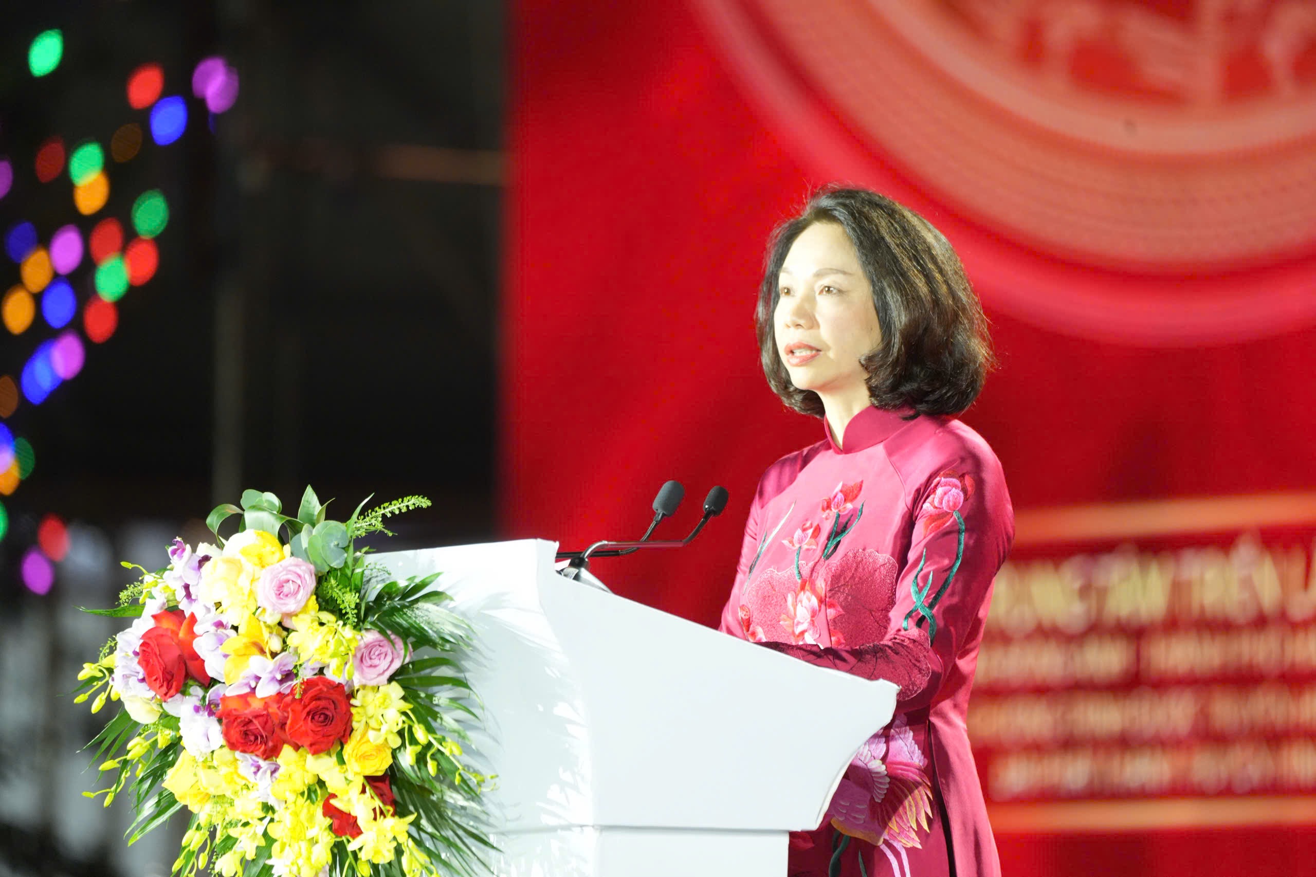 Chương trình nghệ thuật tái hiện Hà Nội văn hiến, hào hoa, khát vọng- Ảnh 2. Chương trình nghệ thuật tái hiện Hà Nội văn hiến, hào hoa, khát vọng- Ảnh 2.