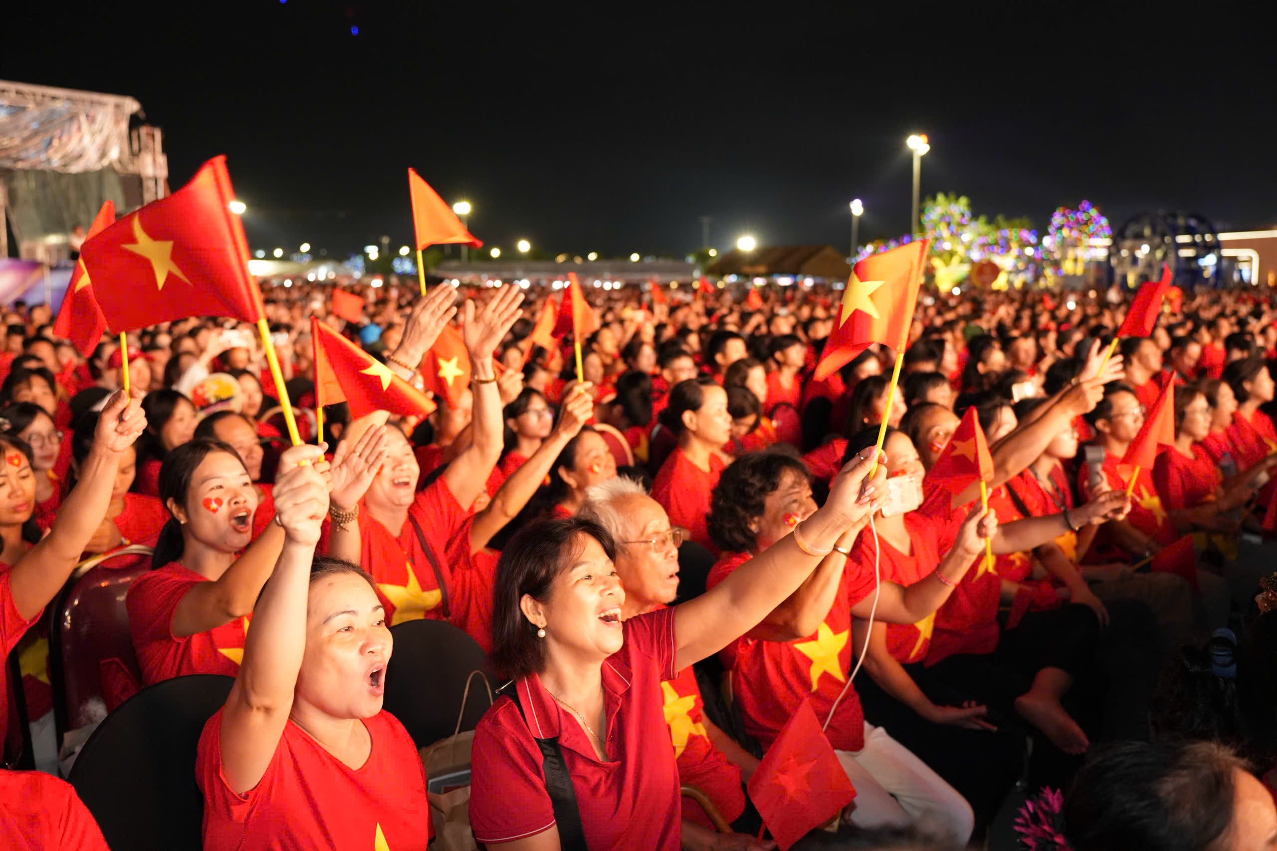 Chương trình nghệ thuật tái hiện Hà Nội văn hiến, hào hoa, khát vọng- Ảnh 4. Chương trình nghệ thuật tái hiện Hà Nội văn hiến, hào hoa, khát vọng- Ảnh 4.