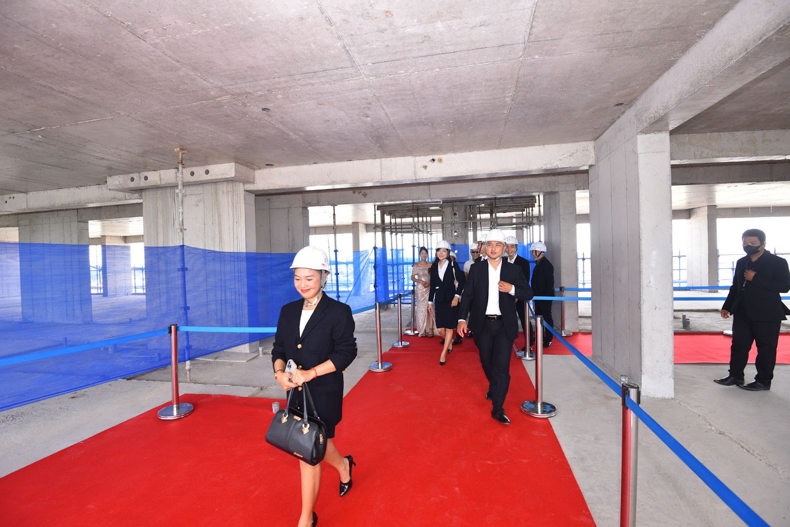 Fiato Airport City cất nóc Block Galaxy, ký kết HUB TMDV quy tụ nhiều thương hiệu uy tín- Ảnh 1. Fiato Airport City cất nóc Block Galaxy, ký kết HUB TMDV quy tụ nhiều thương hiệu uy tín- Ảnh 1.