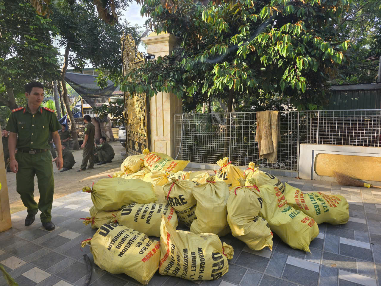 Thanh Hóa: Phát hiện hơn 1 tấn thịt lợn nhiễm bệnh chuẩn bị đưa ra thị trường- Ảnh 1.