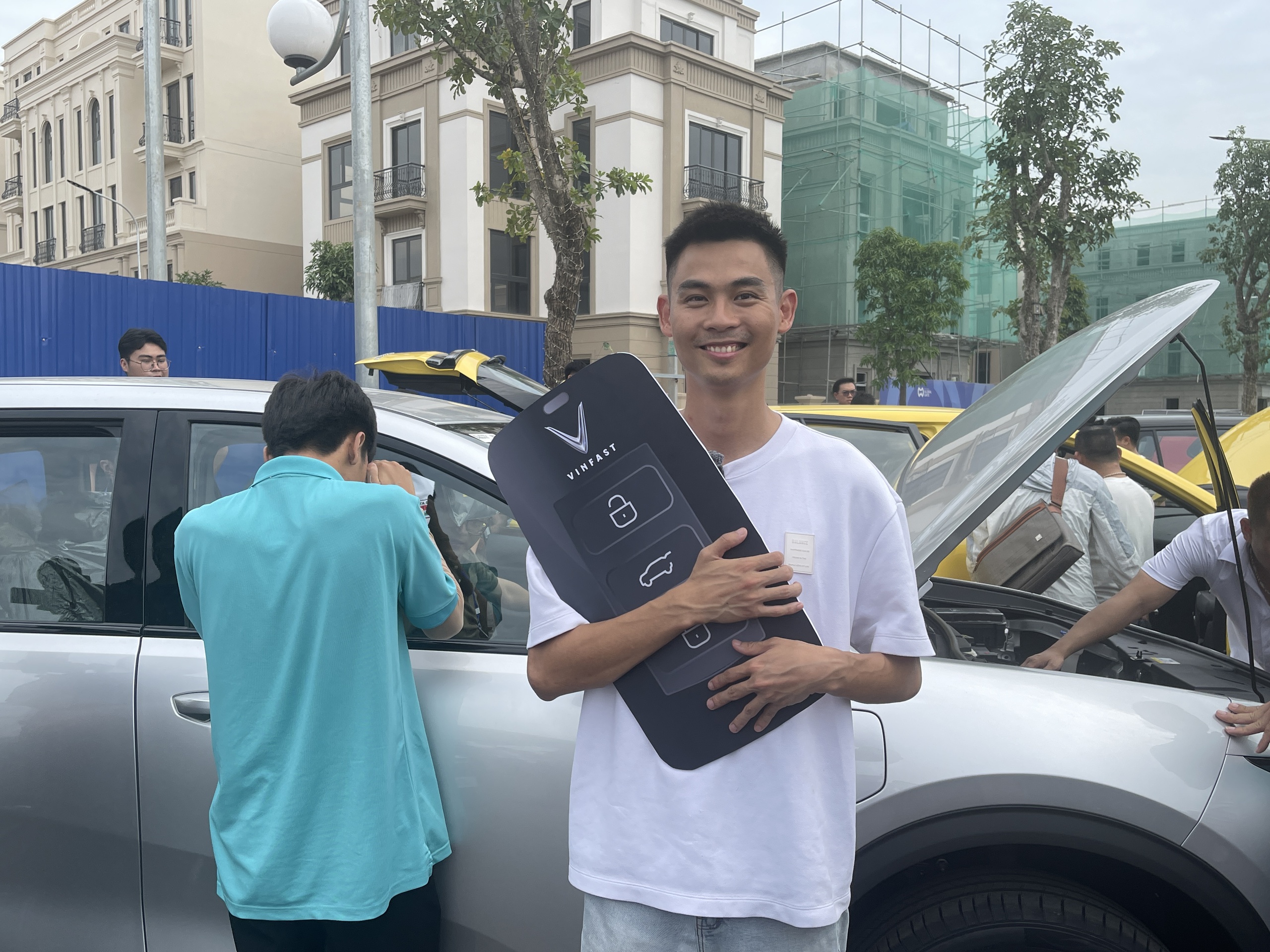 Khách hàng đầu tiên nhận xét về VinFast Limo Green- Ảnh 2. Khách hàng đầu tiên nhận xét về VinFast Limo Green- Ảnh 2.