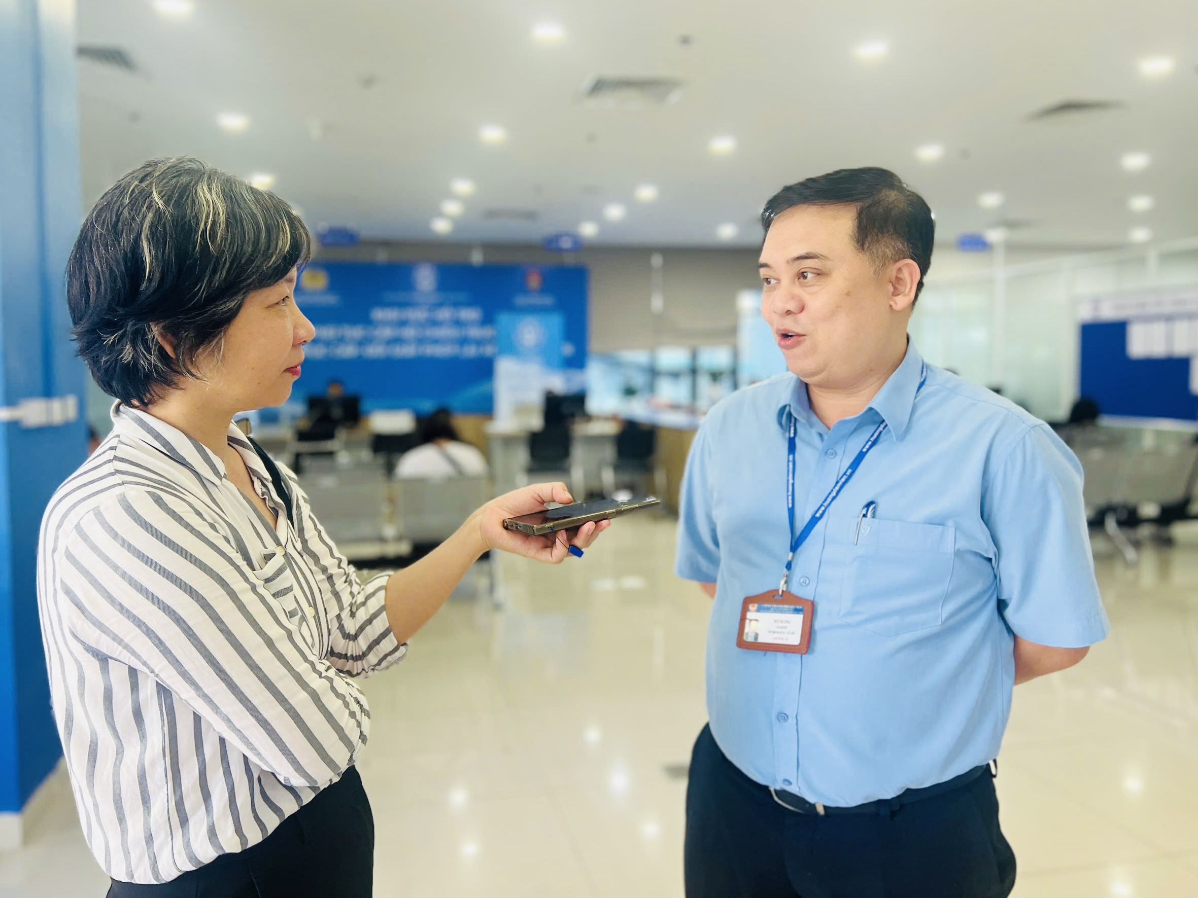 Người dân Hà Nội trải nghiệm 15 tiện ích miễn phí ở trung tâm hành chính công- Ảnh 6. Người dân Hà Nội trải nghiệm 15 tiện ích miễn phí ở trung tâm hành chính công- Ảnh 6.