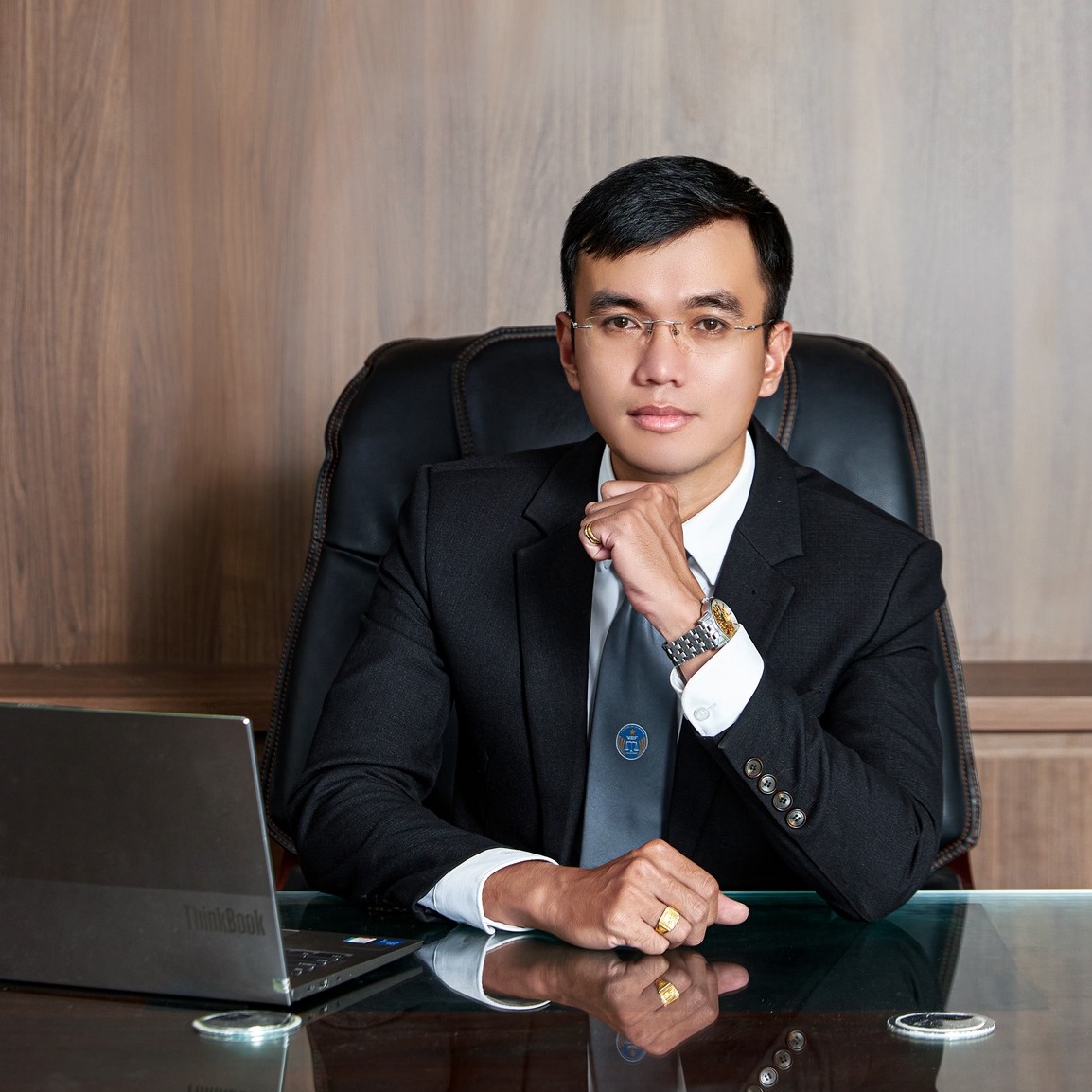 Cần xử phạt nghệ sĩ cởi trần biểu diễn, cân nhắc cấp phép chương trình biểu diễn phản cảm- Ảnh 2. Cần xử phạt nghệ sĩ cởi trần biểu diễn, cân nhắc cấp phép chương trình biểu diễn phản cảm- Ảnh 2.