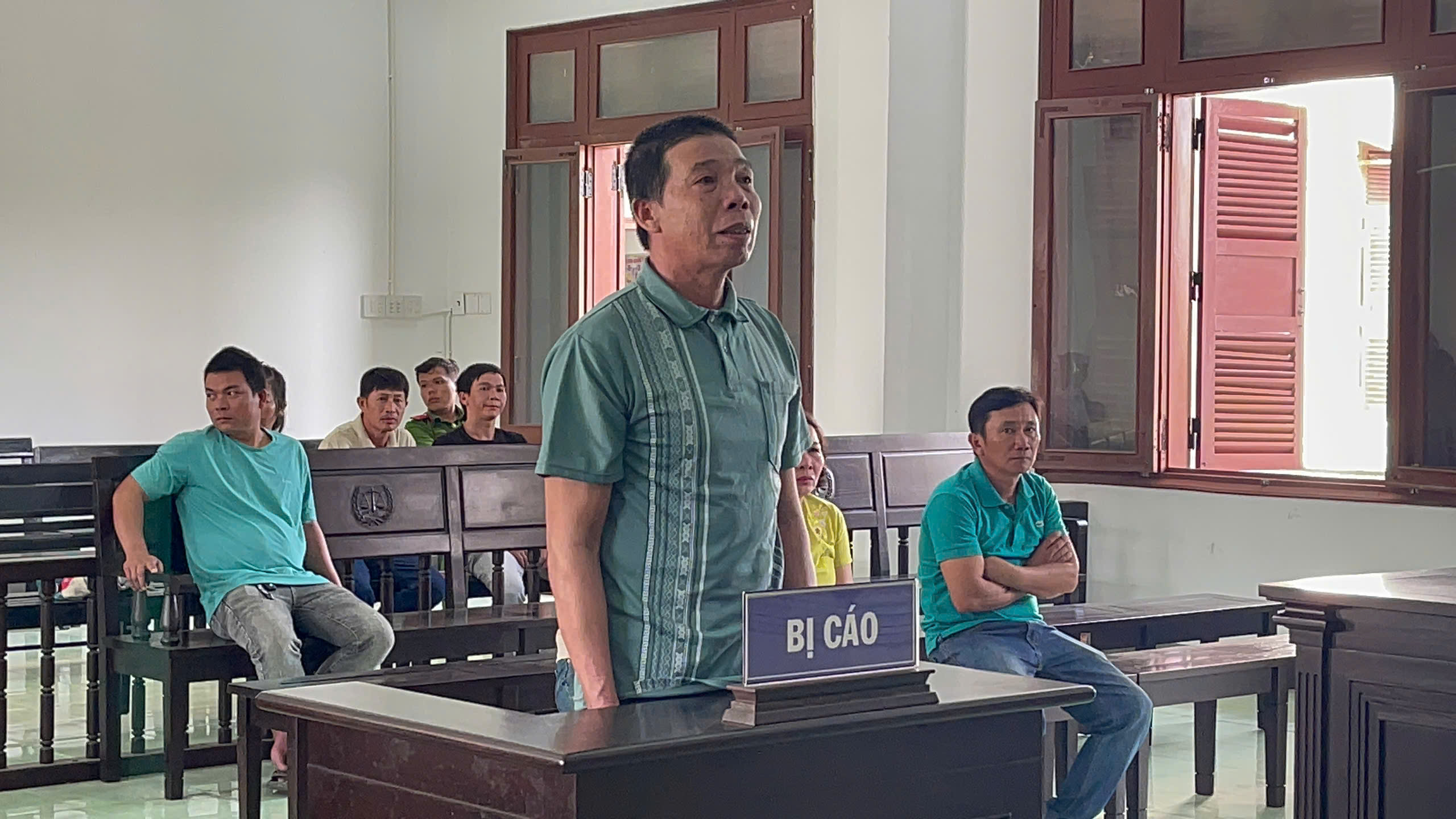 Hối hận muộn màng của người nông dân lĩnh 14 năm tù do đánh hàng xóm- Ảnh 1.