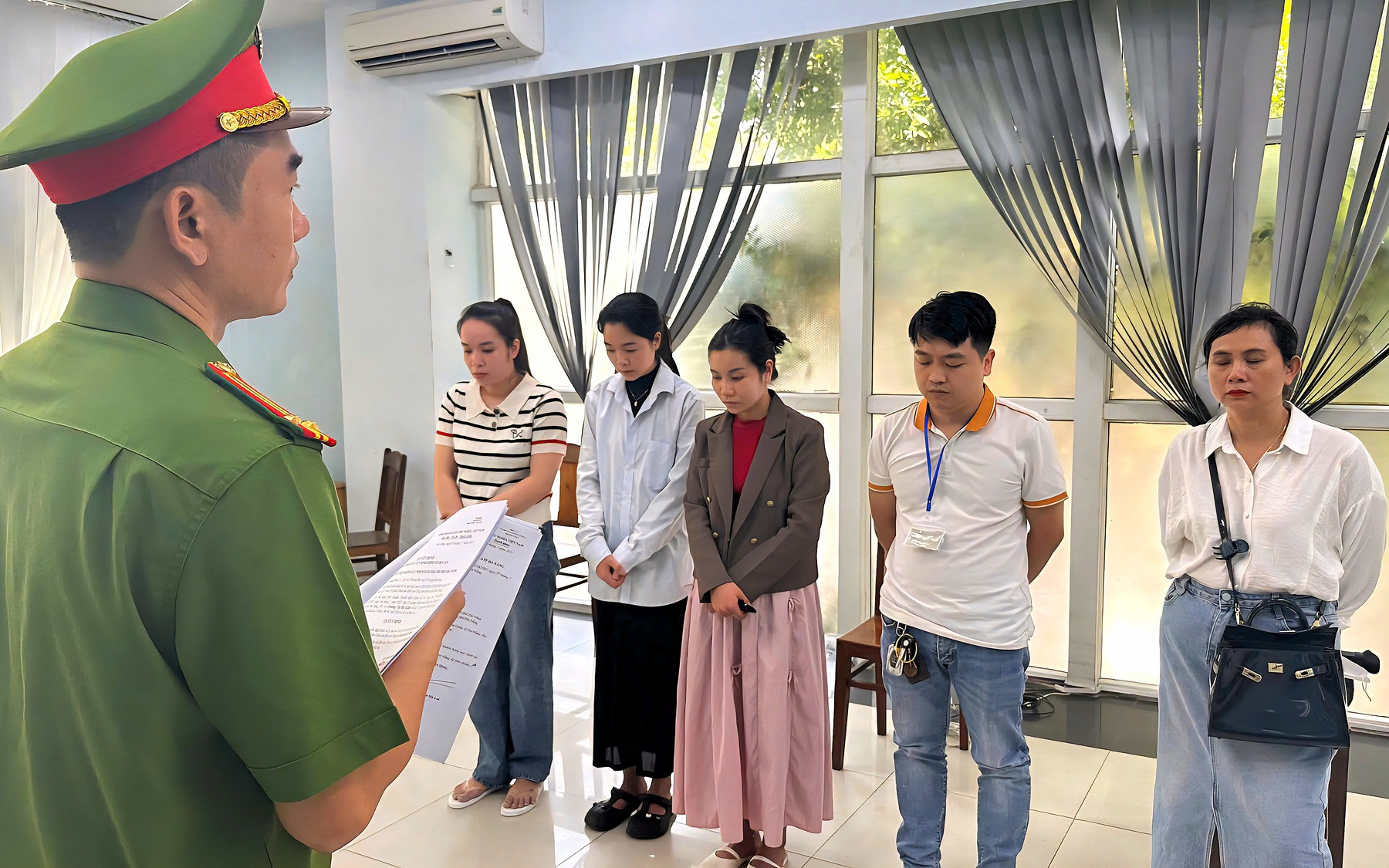 Phạt gần 150 triệu đồng phòng khám ở Đà Nẵng dùng bác sĩ giả 'vẽ bệnh' thu tiền