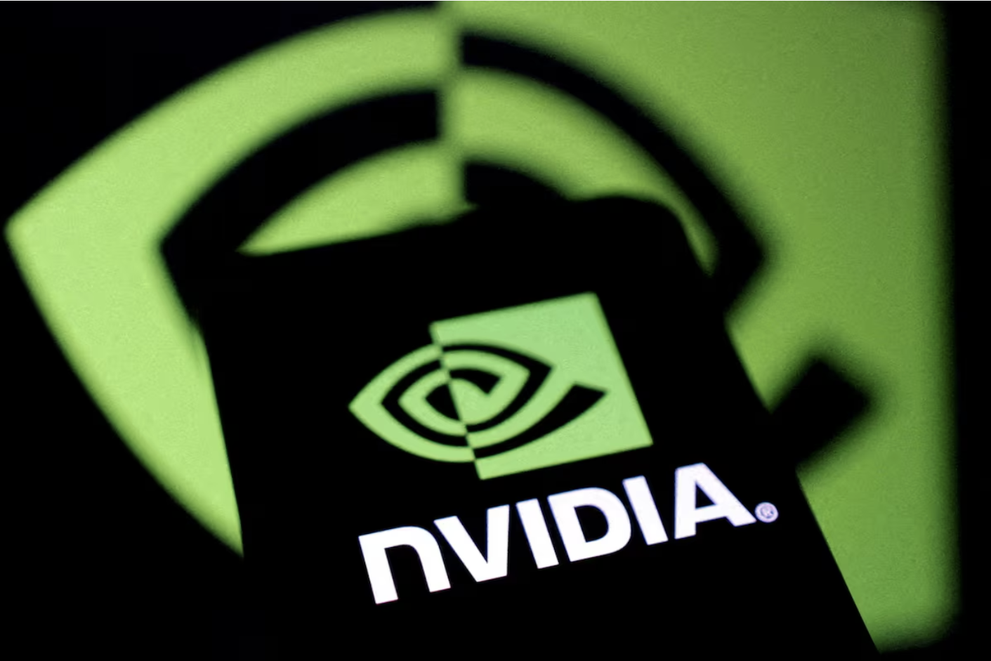 Hai công dân Trung Quốc bị cáo buộc vận chuyển trái phép chip AI Nvidia- Ảnh 1. Hai công dân Trung Quốc bị cáo buộc vận chuyển trái phép chip AI Nvidia- Ảnh 1.