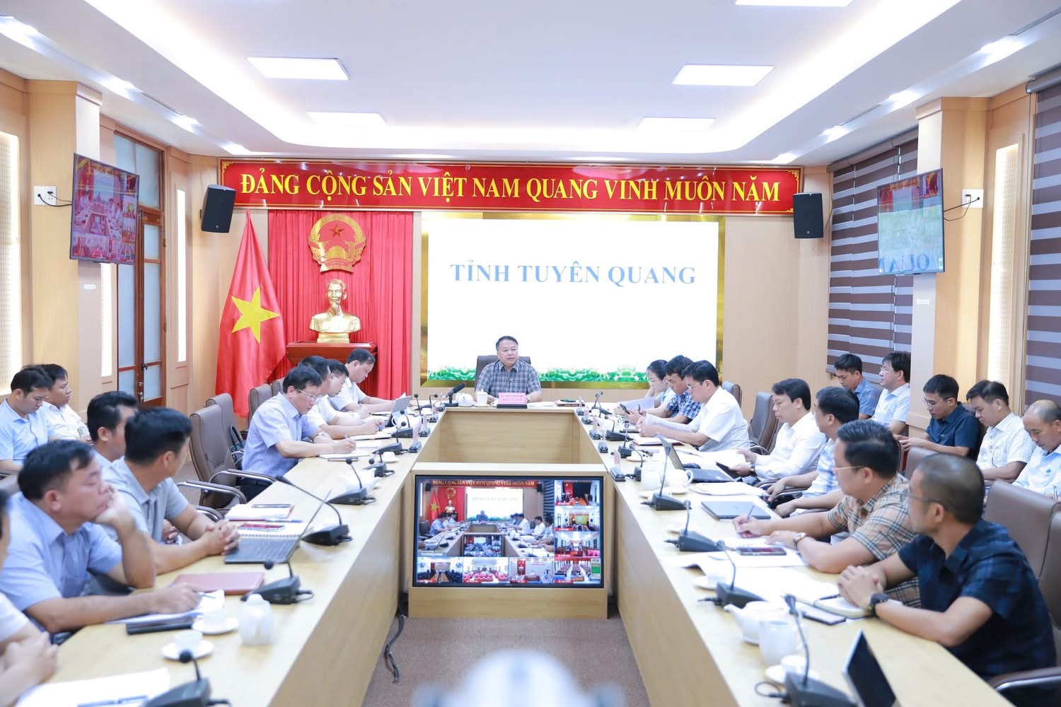 Tuyên Quang gỡ vướng mặt bằng, thúc tiến độ cao tốc Tuyên Quang - Hà Giang- Ảnh 1. Tuyên Quang gỡ vướng mặt bằng, thúc tiến độ cao tốc Tuyên Quang - Hà Giang- Ảnh 1.
